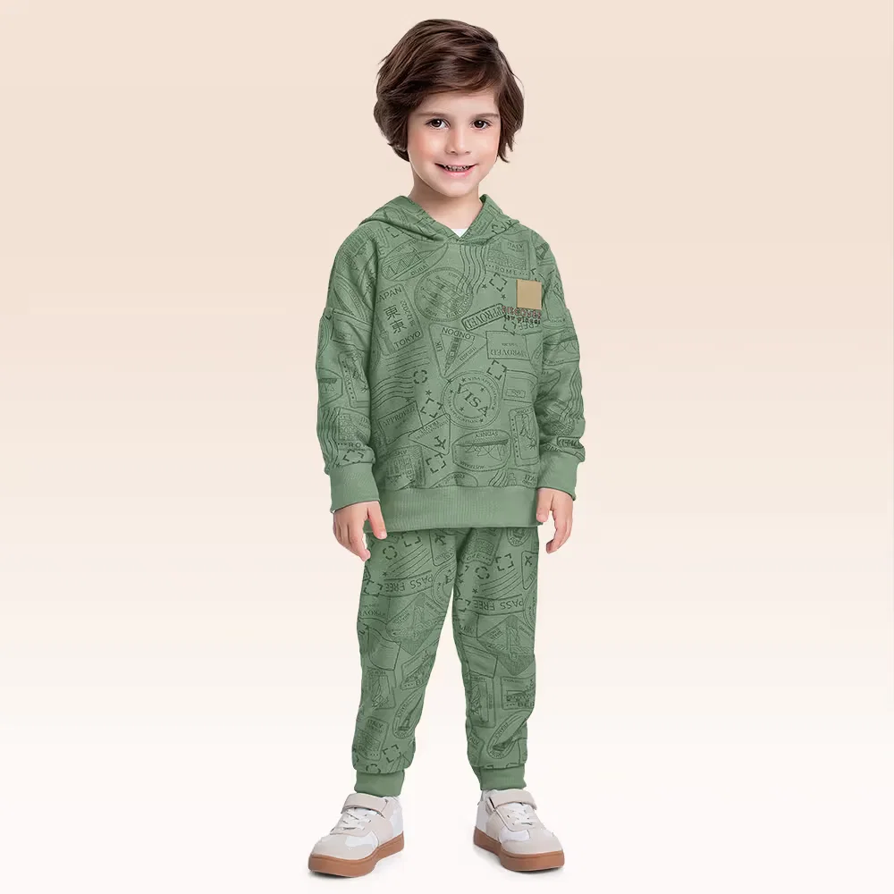 Conjunto blusão com capuz e calça em moletinho