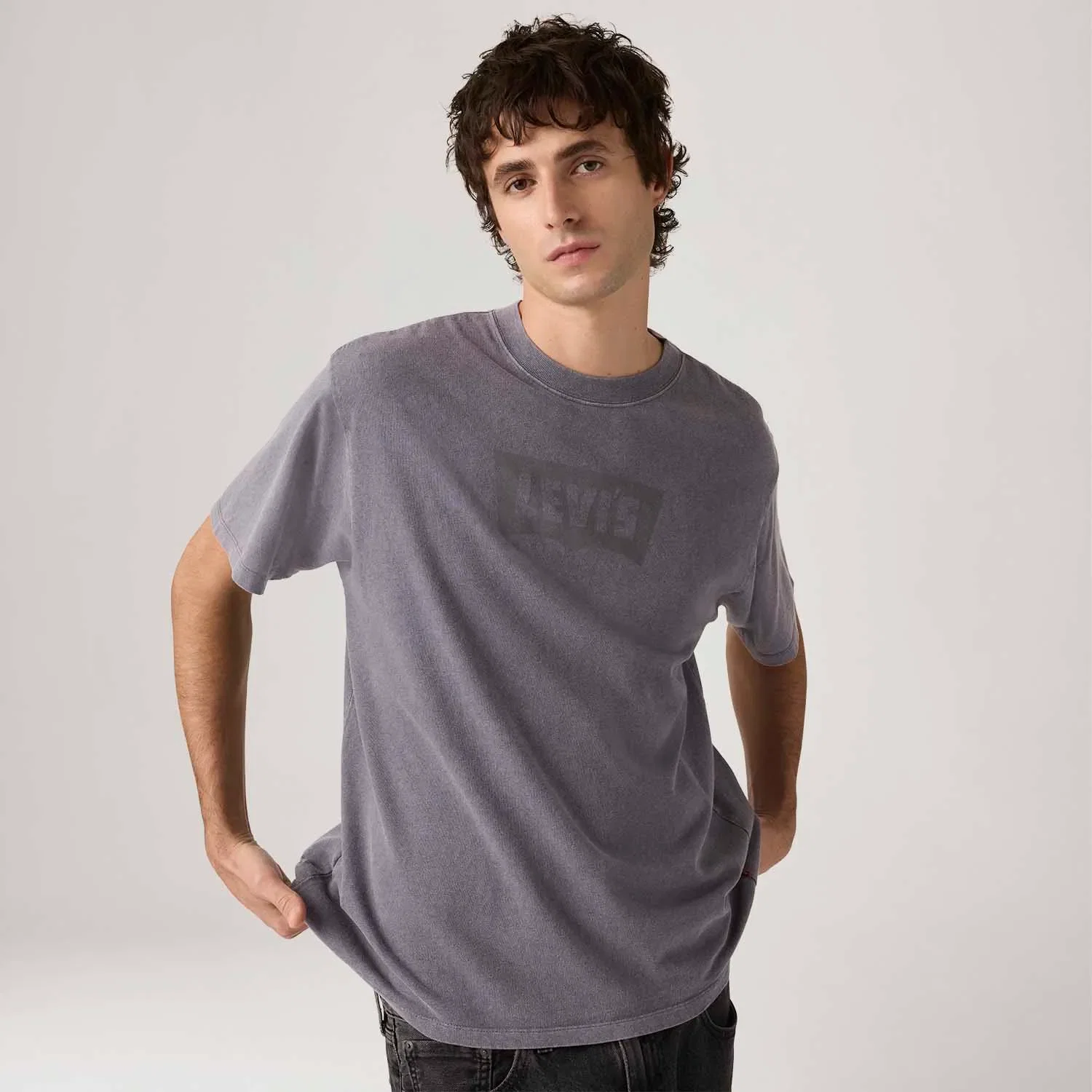 Camiseta Levi's® Vintage Graphic Manga Curta Cinza — imagem 1