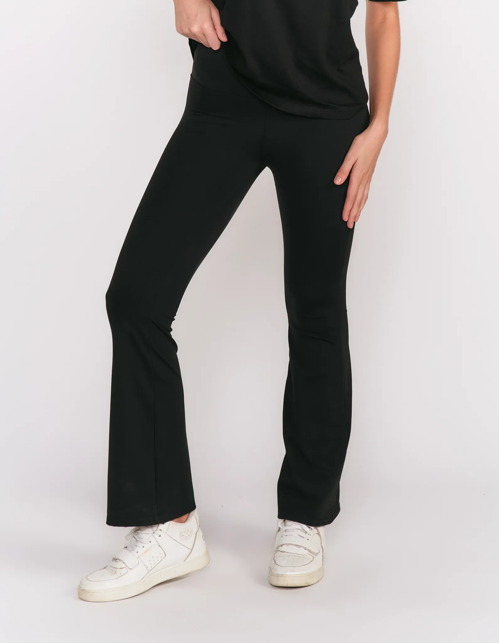 Calça Malha Flare Cós Largo - Preto