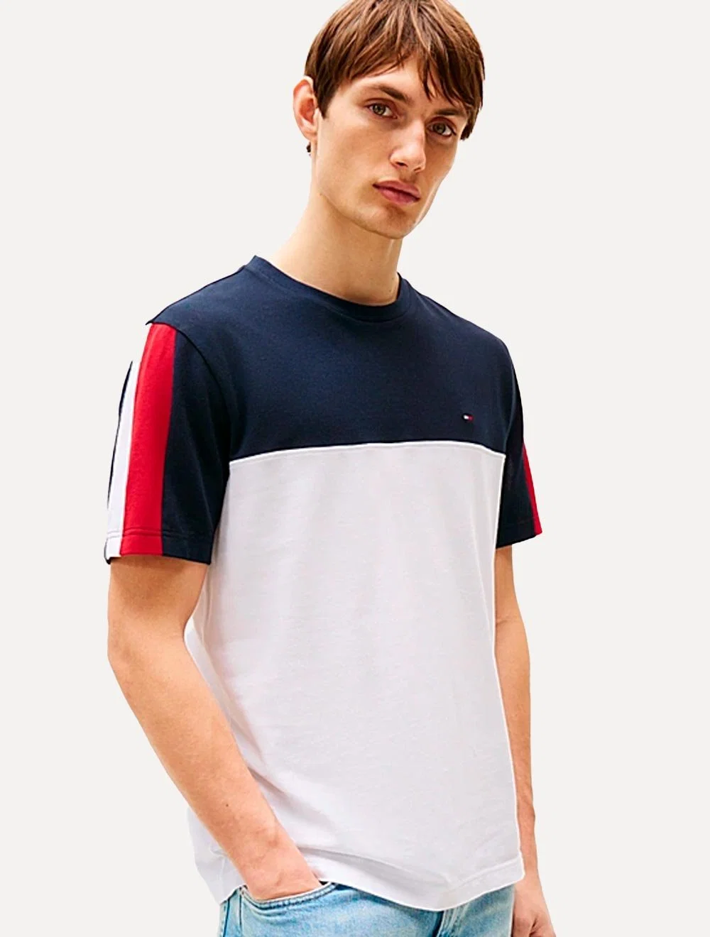 Camiseta Tommy Hilfiger Masculina Piquet Global Stripe Colourblock Navy Branca — imagem 1