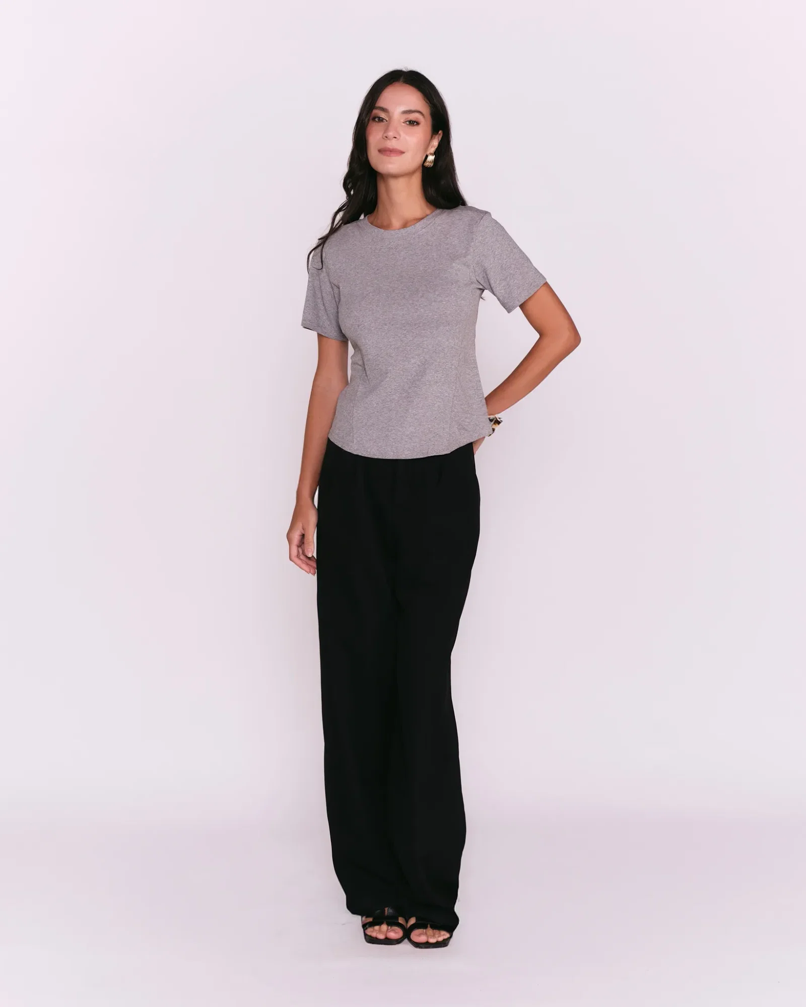 Blusa Manga Curta Barra Fraldada - Cinza — imagem 1