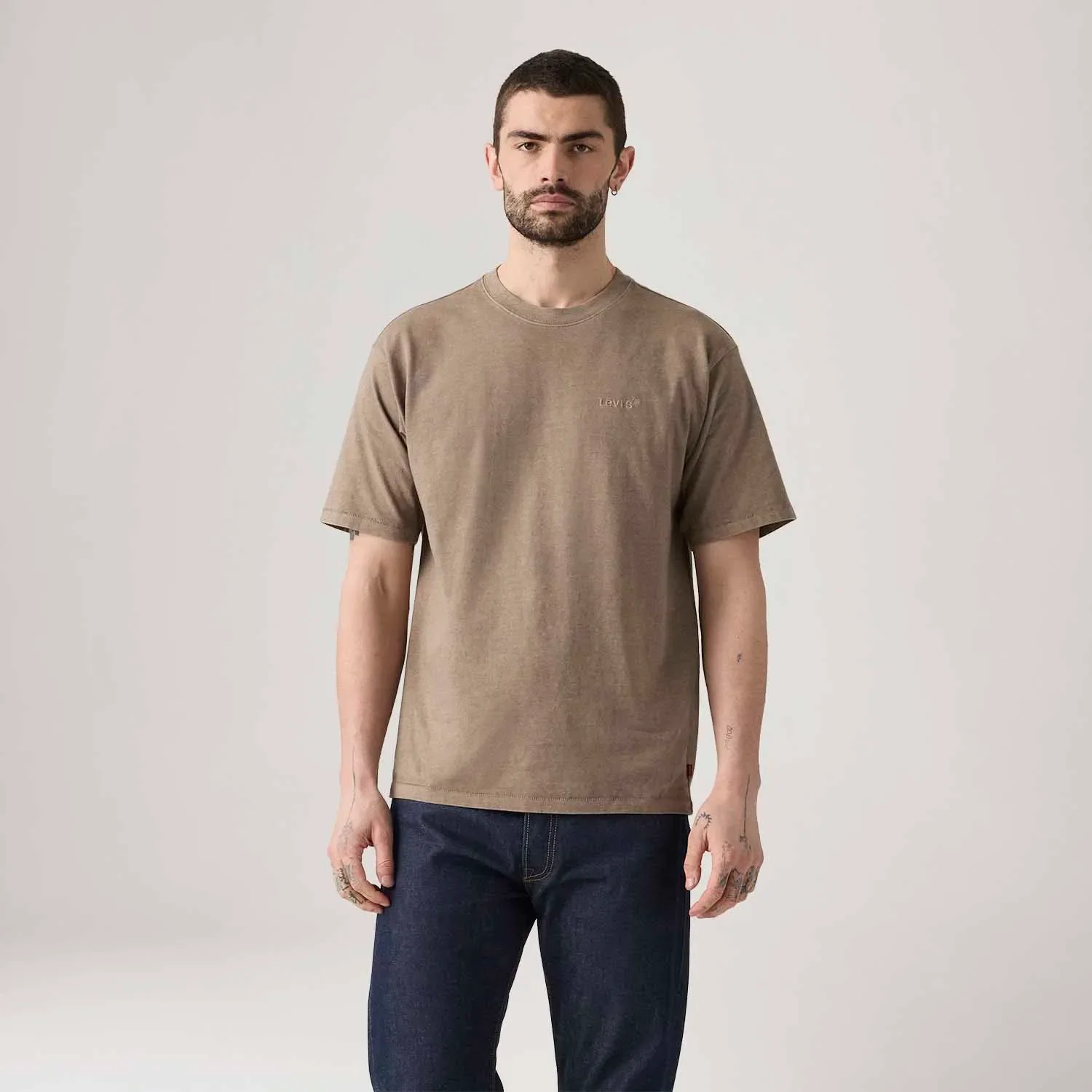 Camiseta Levi's® Red Tab Vintage Manga Curta Marrom — imagem 1