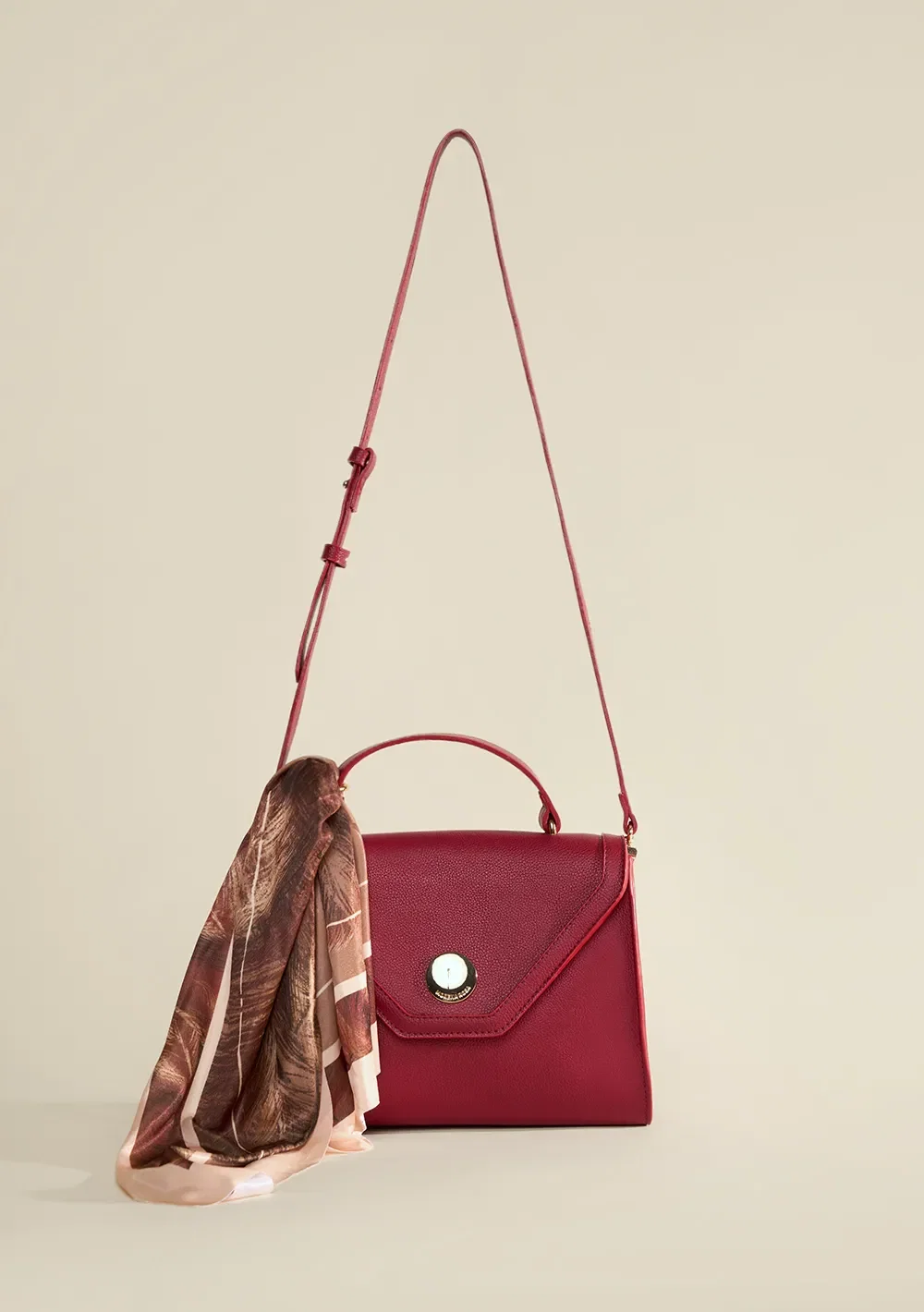 Bolsa Handbag Com Lenço Bordo