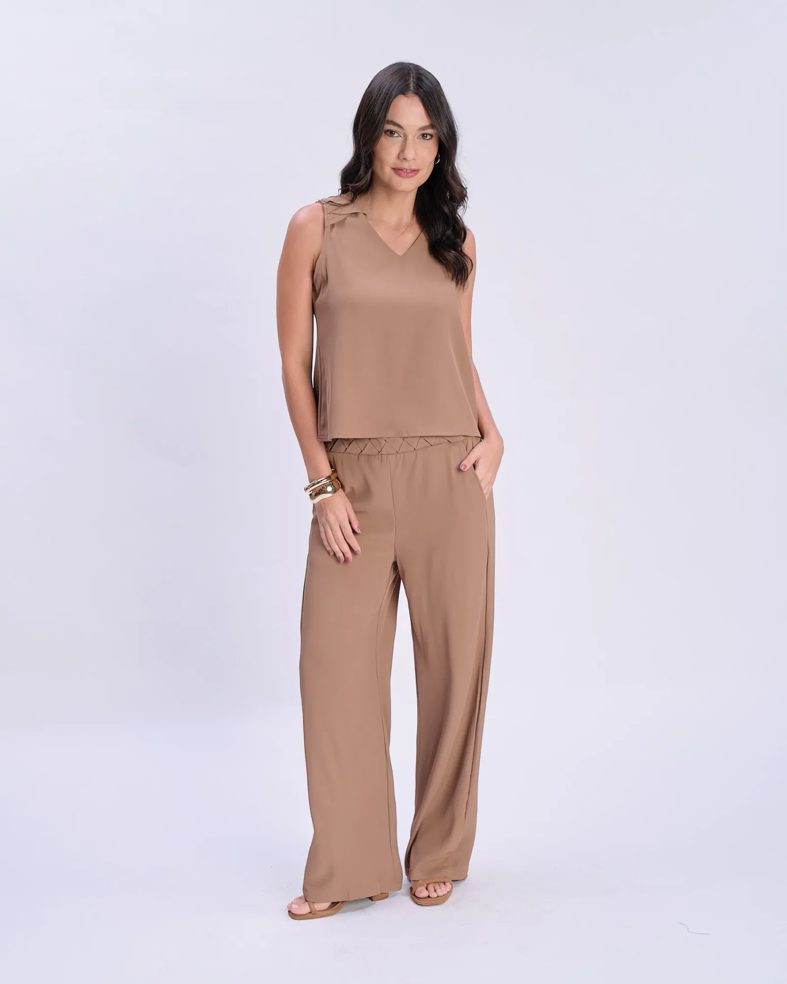 Calça Pantalona Detalhe Trançado - Marrom — imagem 1