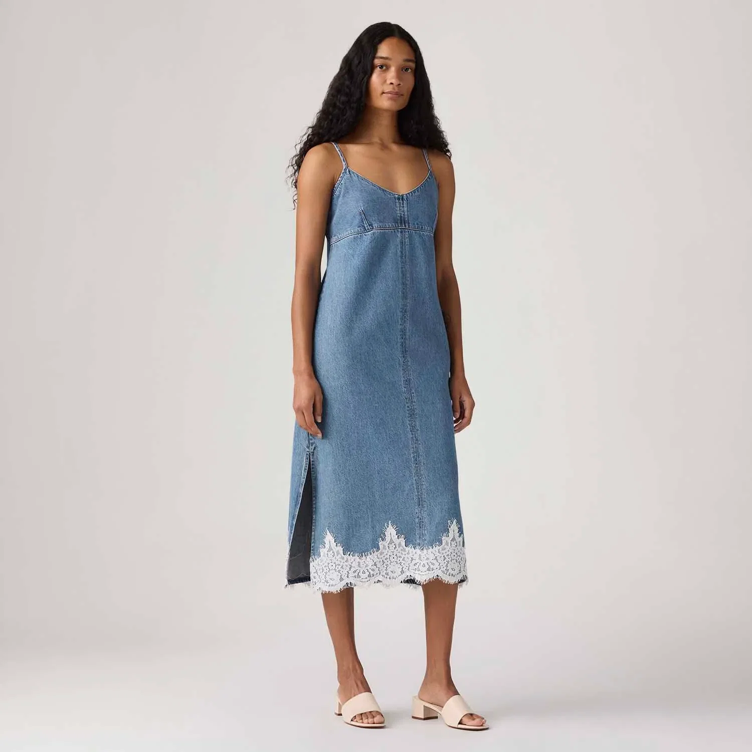 Vestido Jeans Levi's® Slip Dress 90's Lavagem Média