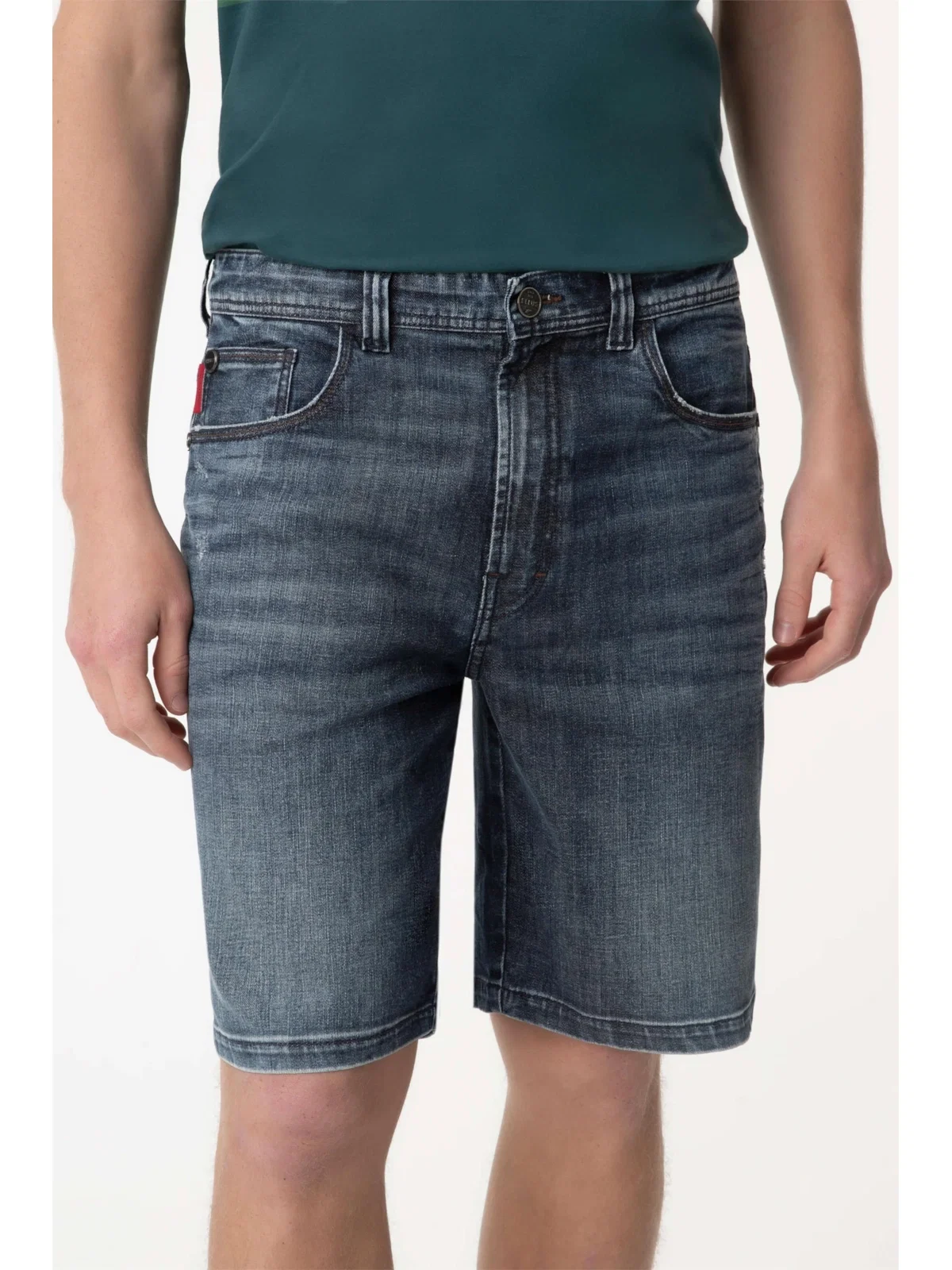 Bermuda Jeans Deep Blue Lav.Escuro C/3d