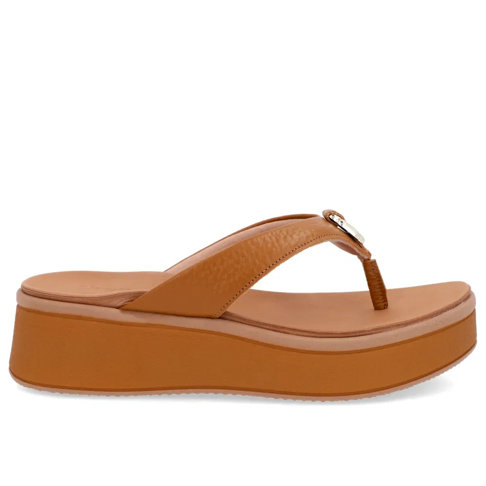 Chinelo Plataforma Couro Marrom Enfeite