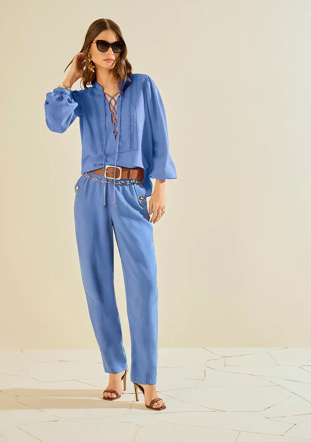 Blusa Morena Rosa Solta Decote V Manga Longa Padrão Azul