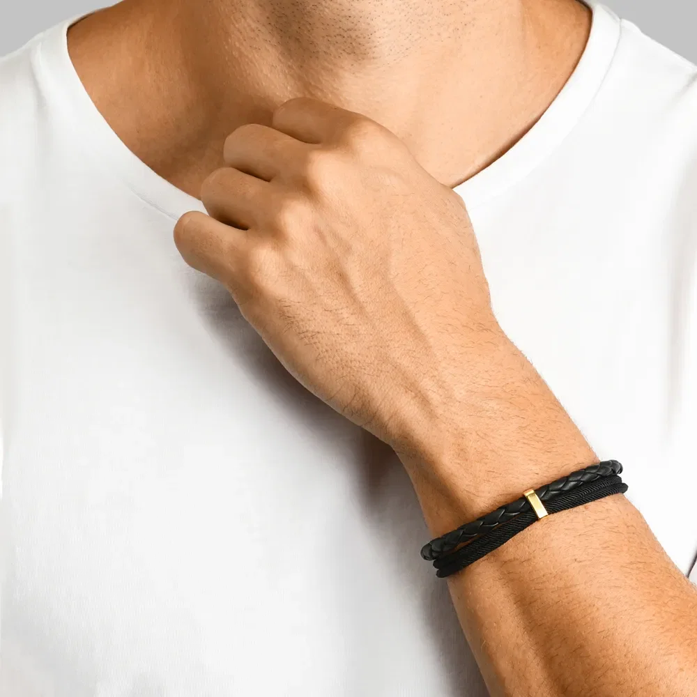 Pulseira Life Trançada V em Couro Preto com Aço — imagem 1
