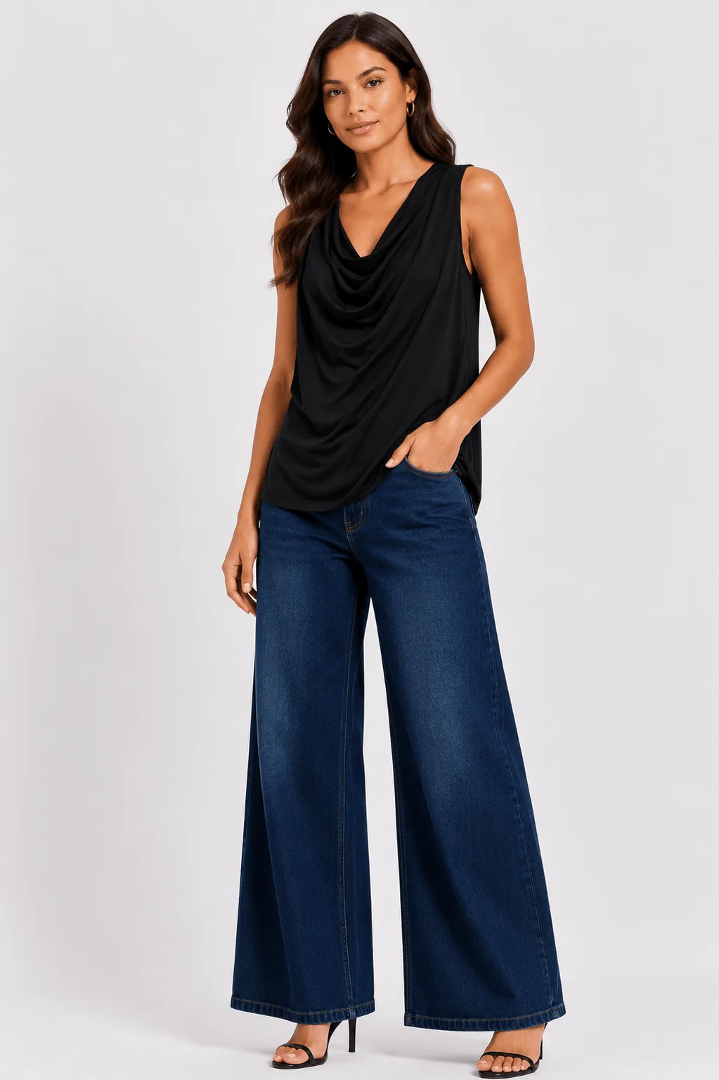 Blusa Sem Manga Gola Degagê - Preto