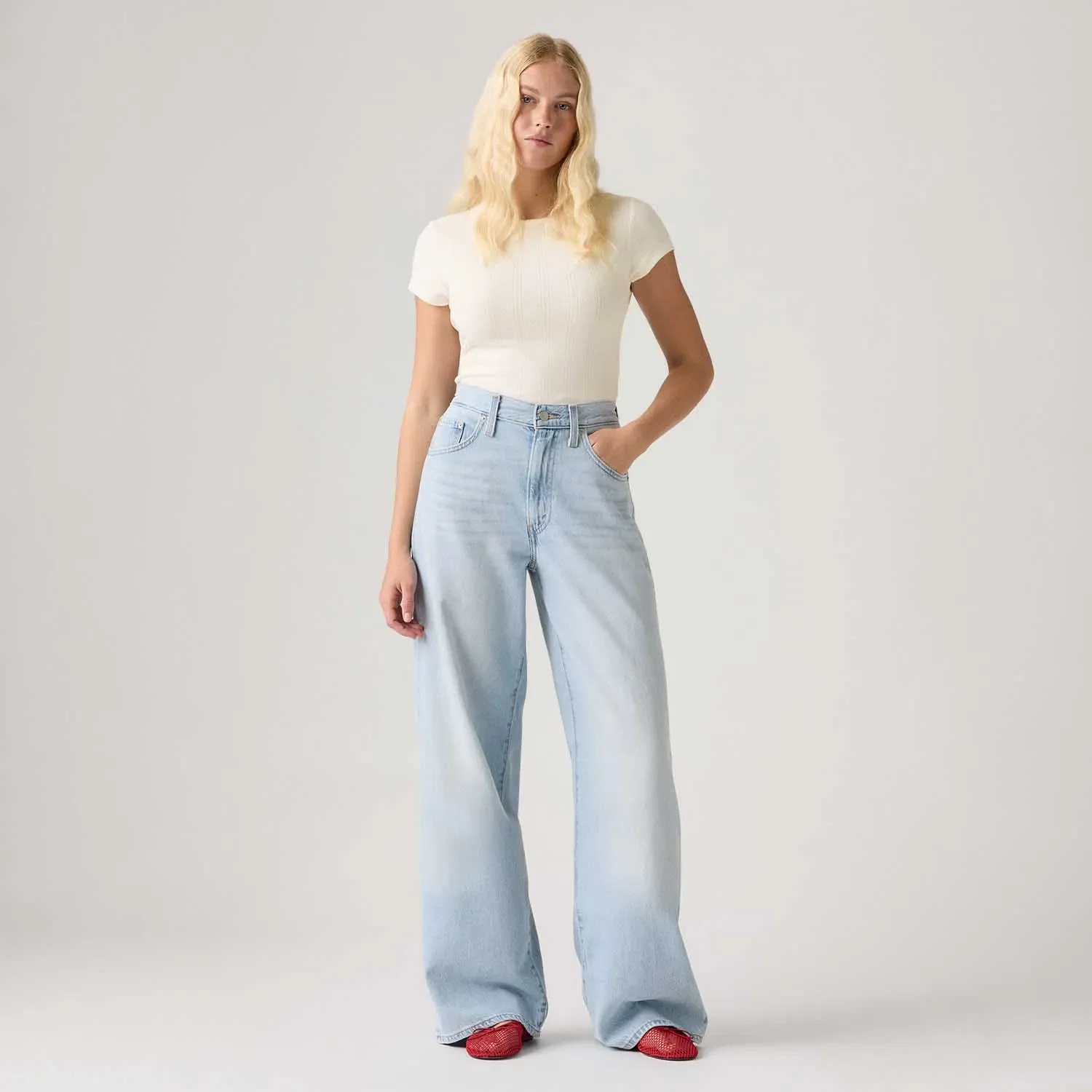 Calça Jeans Levi's® Cinch Wide Leg Lavagem Clara