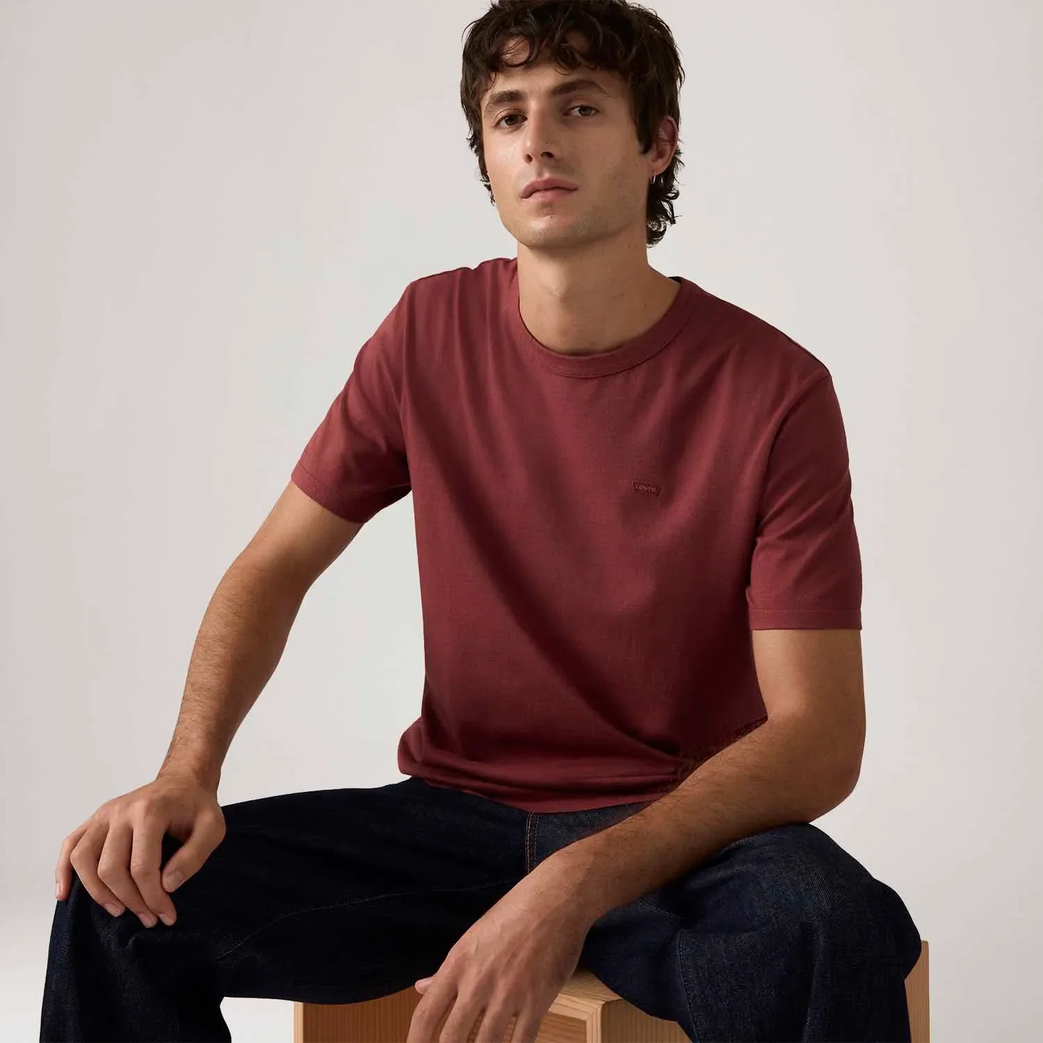 Camiseta Levi's® Original Tee Vinho Manga Curta — imagem 1