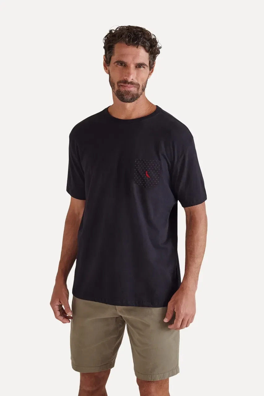 Camiseta Bolso Poá Preto