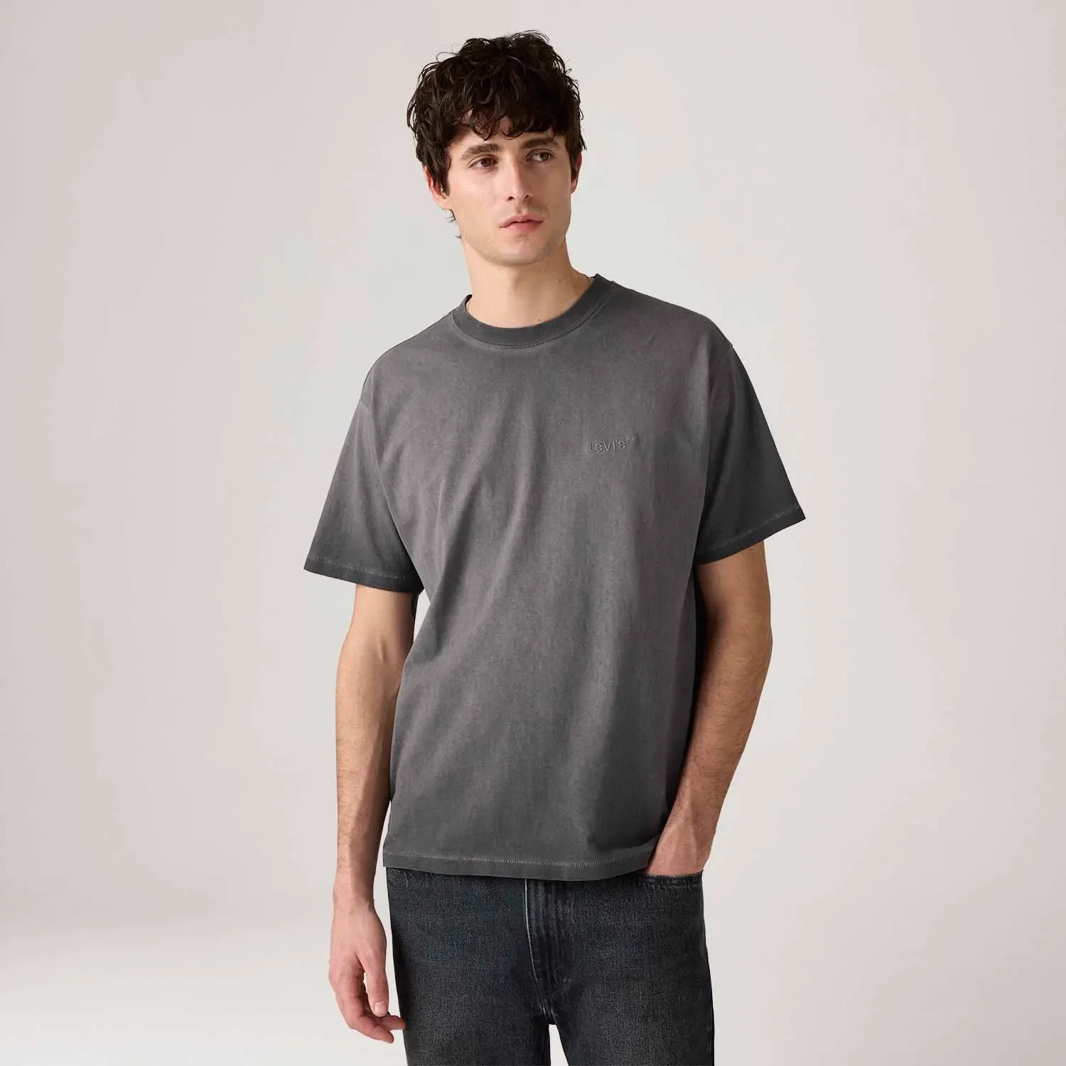 Camiseta Levi's® Red Tab Vintage Cinza Manga Curta — imagem 1
