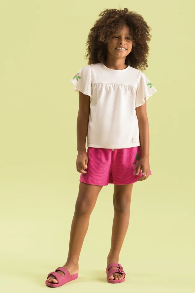 Shorts Infantil Texturizado com Bordado Manual