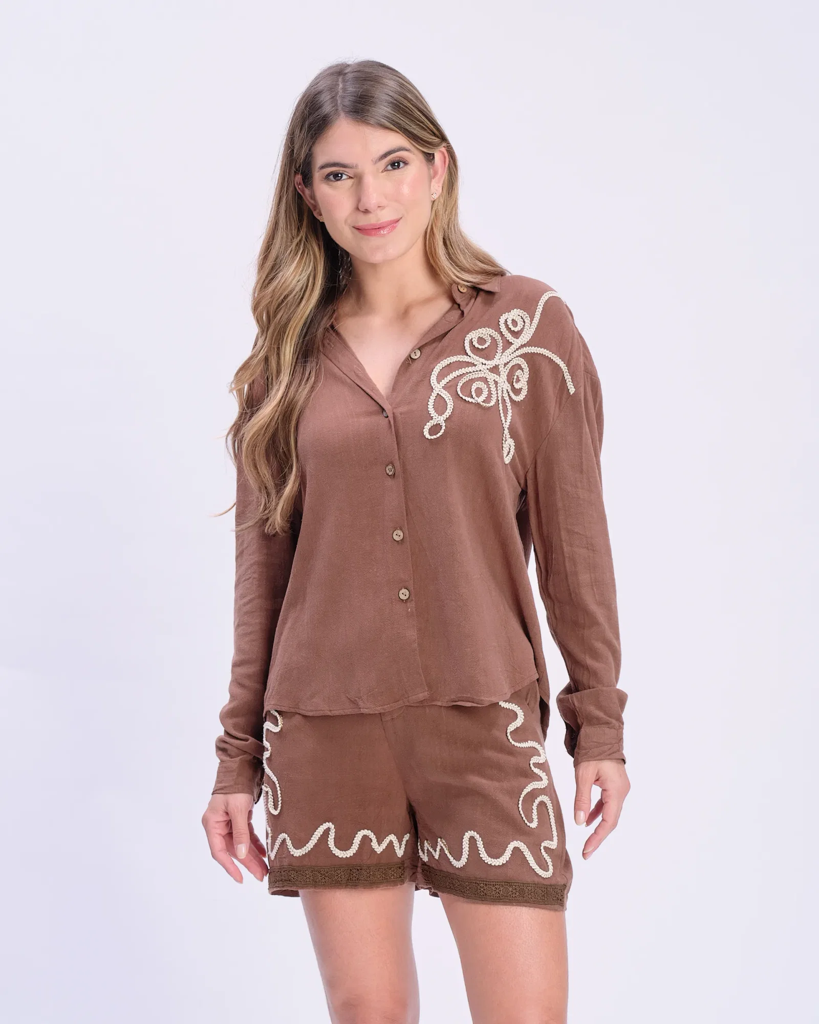 Camisa Linho Bordado Cordonê - Marrom — imagem 1