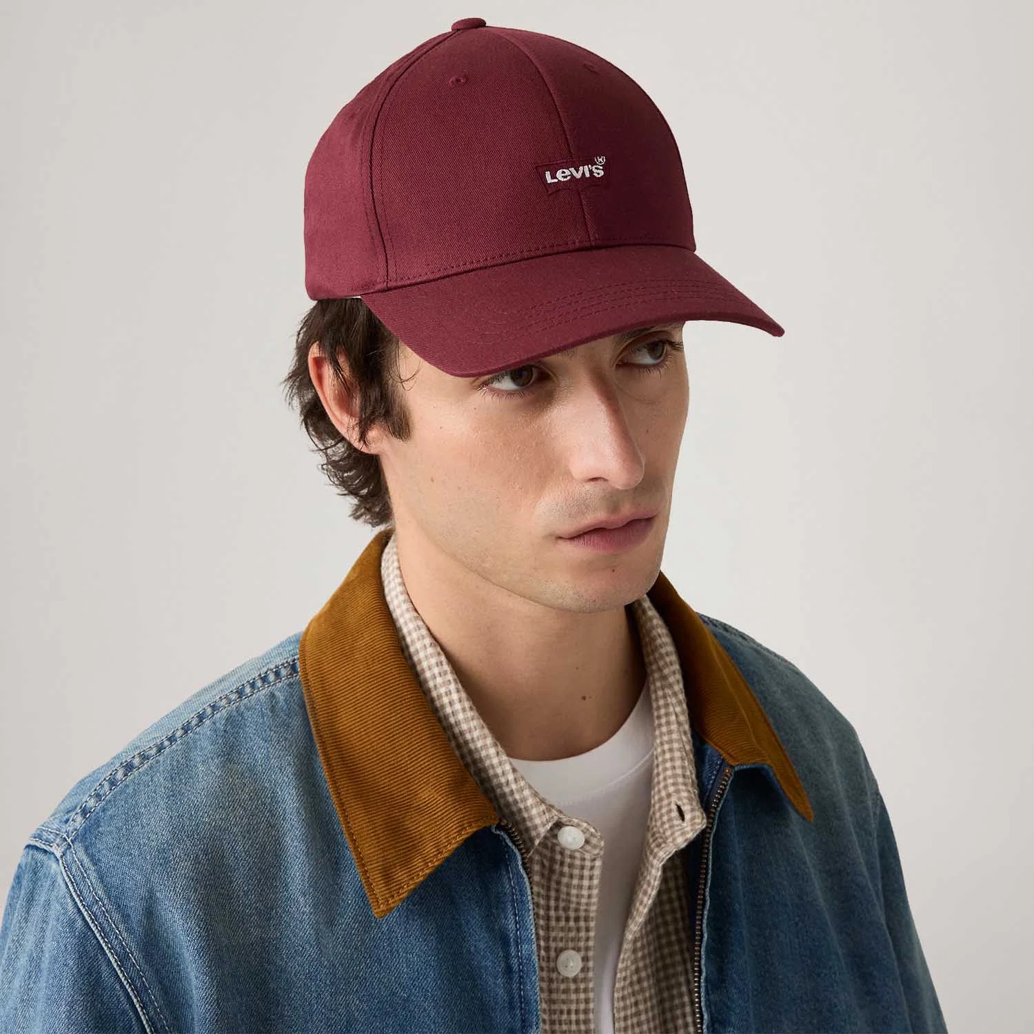 Boné Levi's® Housemark Flexfit Vermelho - U USA | U BR — imagem 1