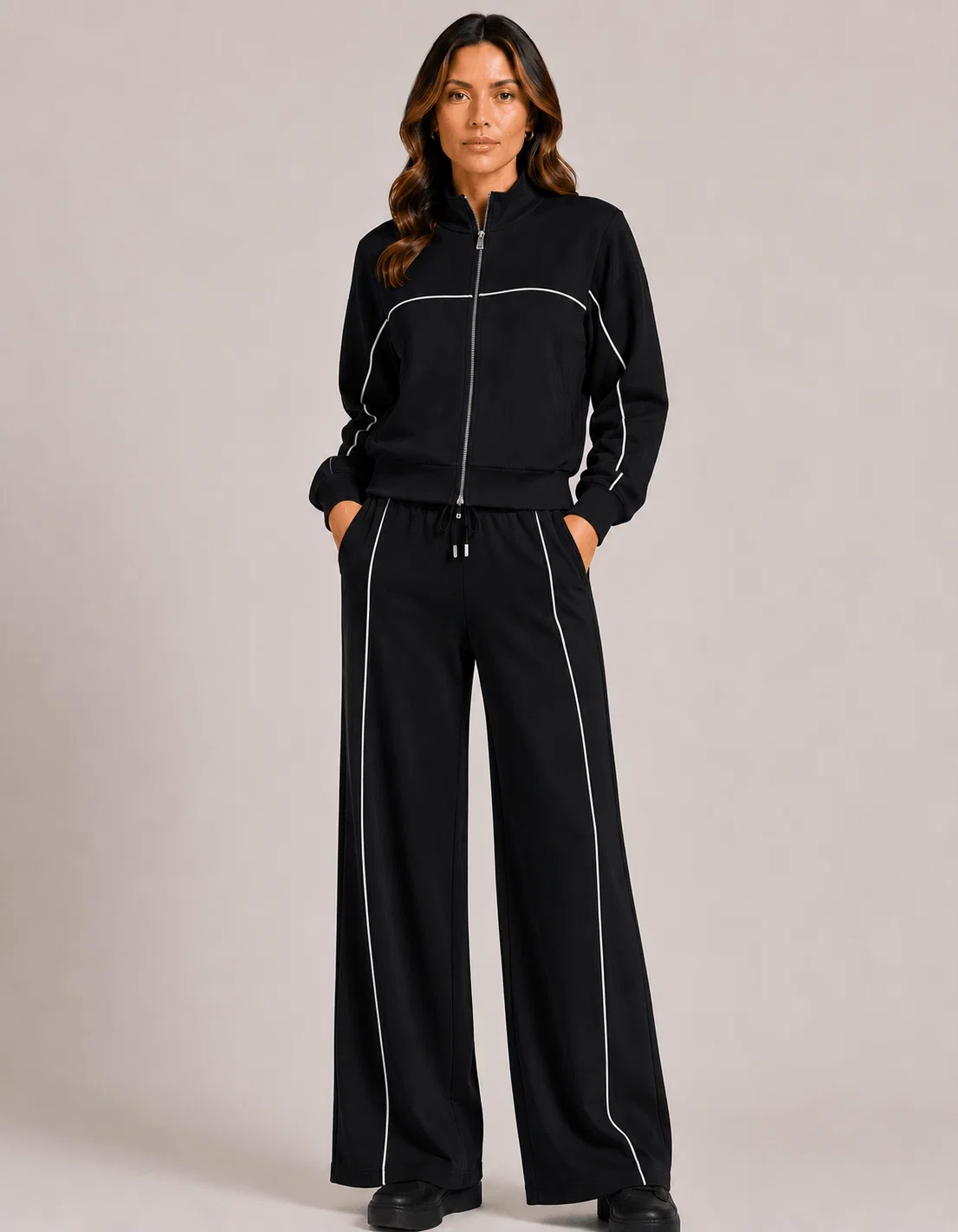 Casaco Comfy Detalhe Friso - Preto — imagem 1