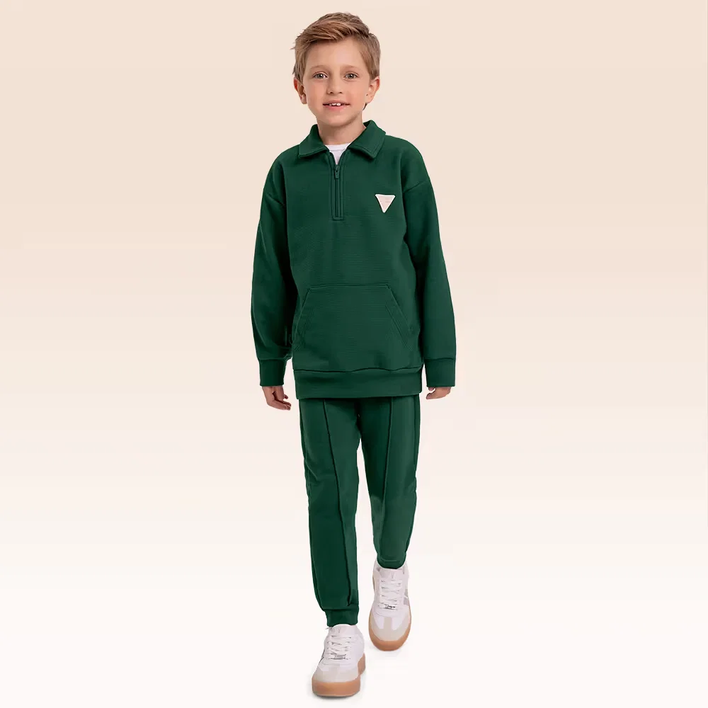 Conjunto blusão polo e calça — imagem 1