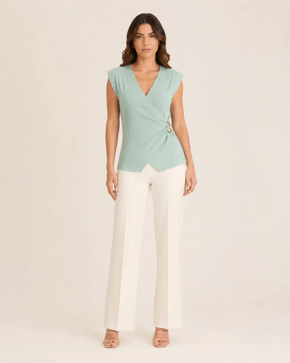 Blusa Tricot Transpassada Com Fivela - Verde Claro — imagem 1