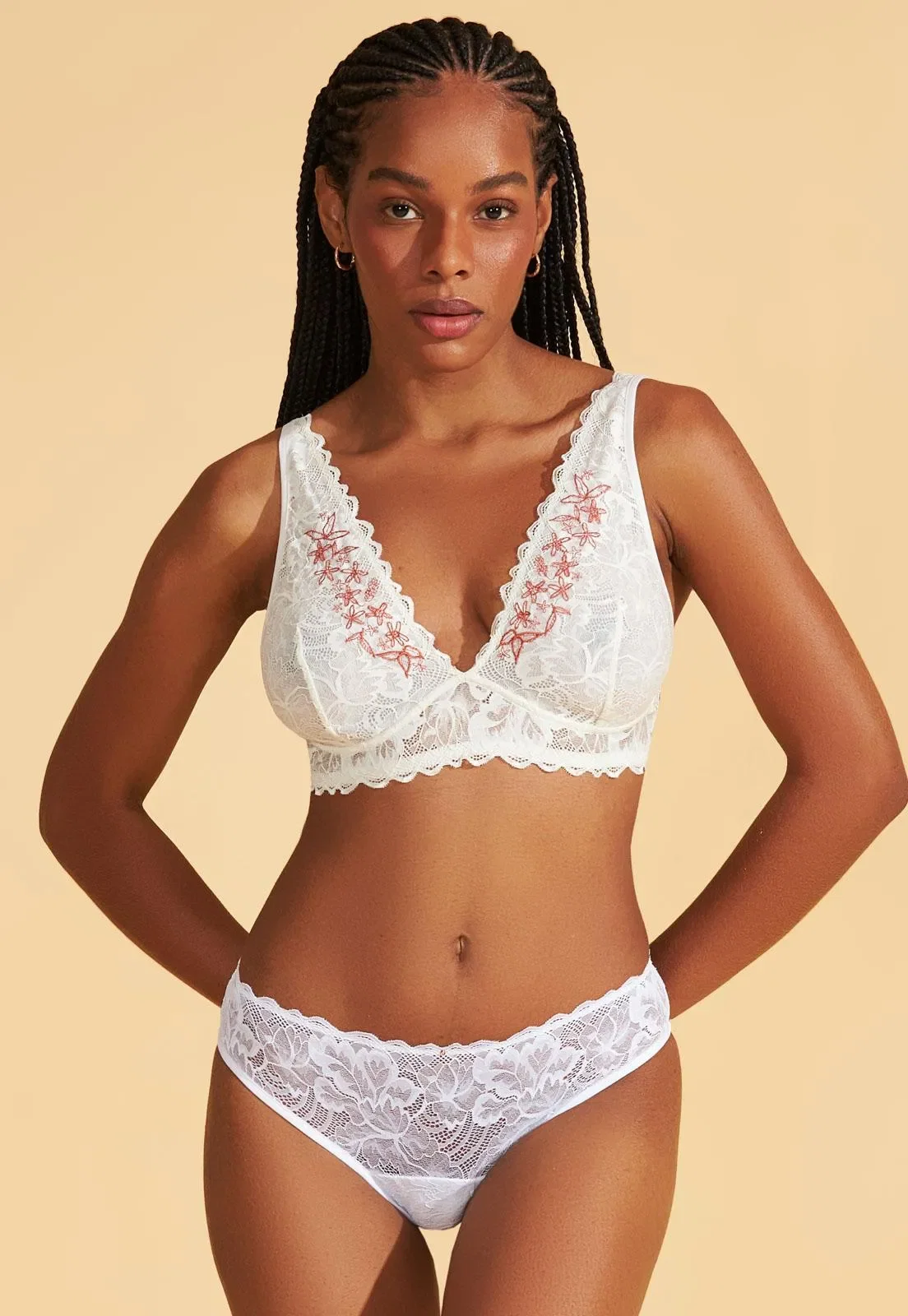 Calcinha Tanga de Renda Recco — imagem 1