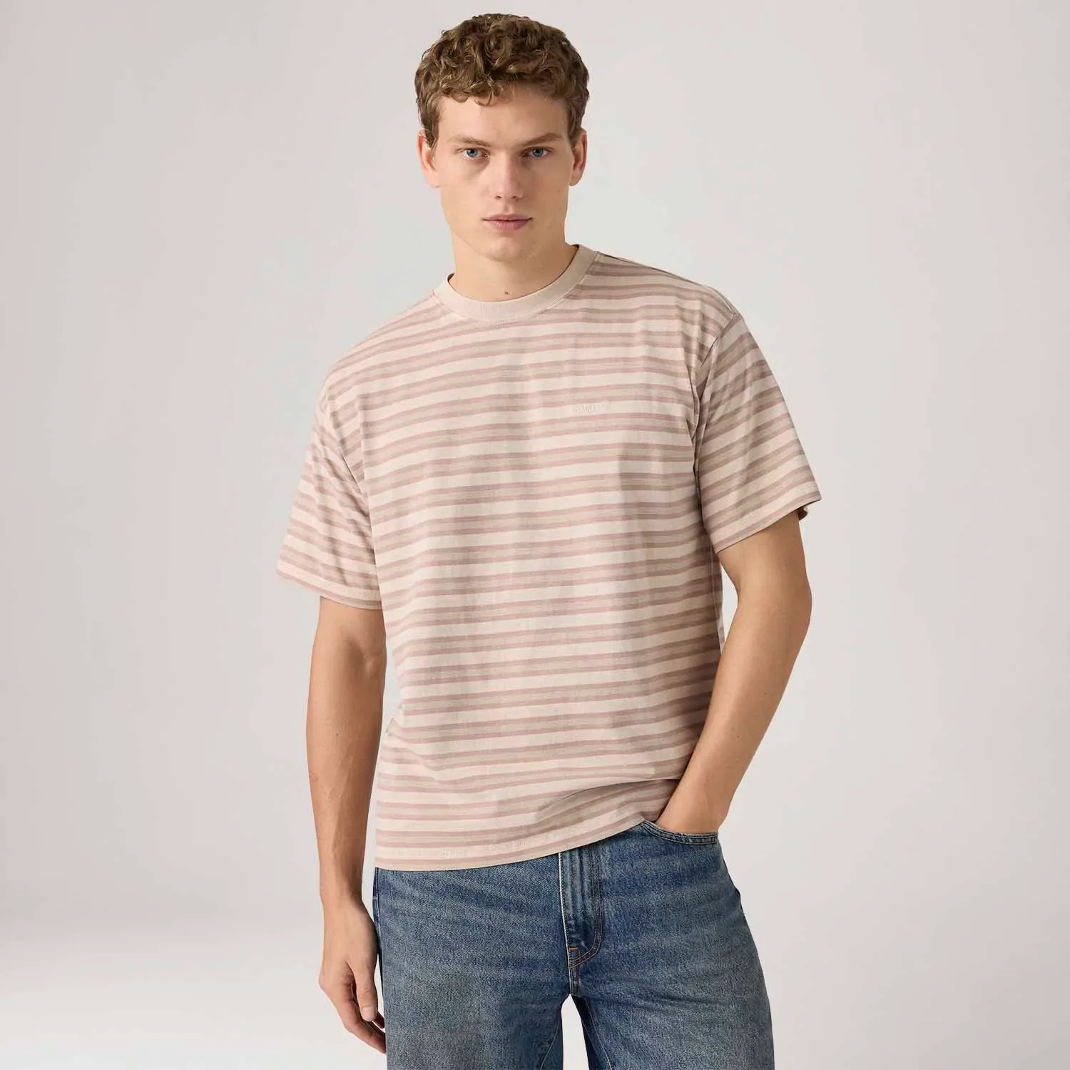 Camiseta Levi's® Red Tab Vintage Bege — imagem 1