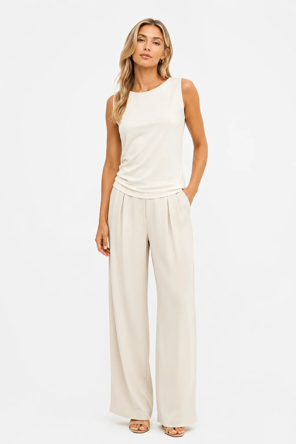 Blusa Sem Manga Decote Canoa - Off White — imagem 1