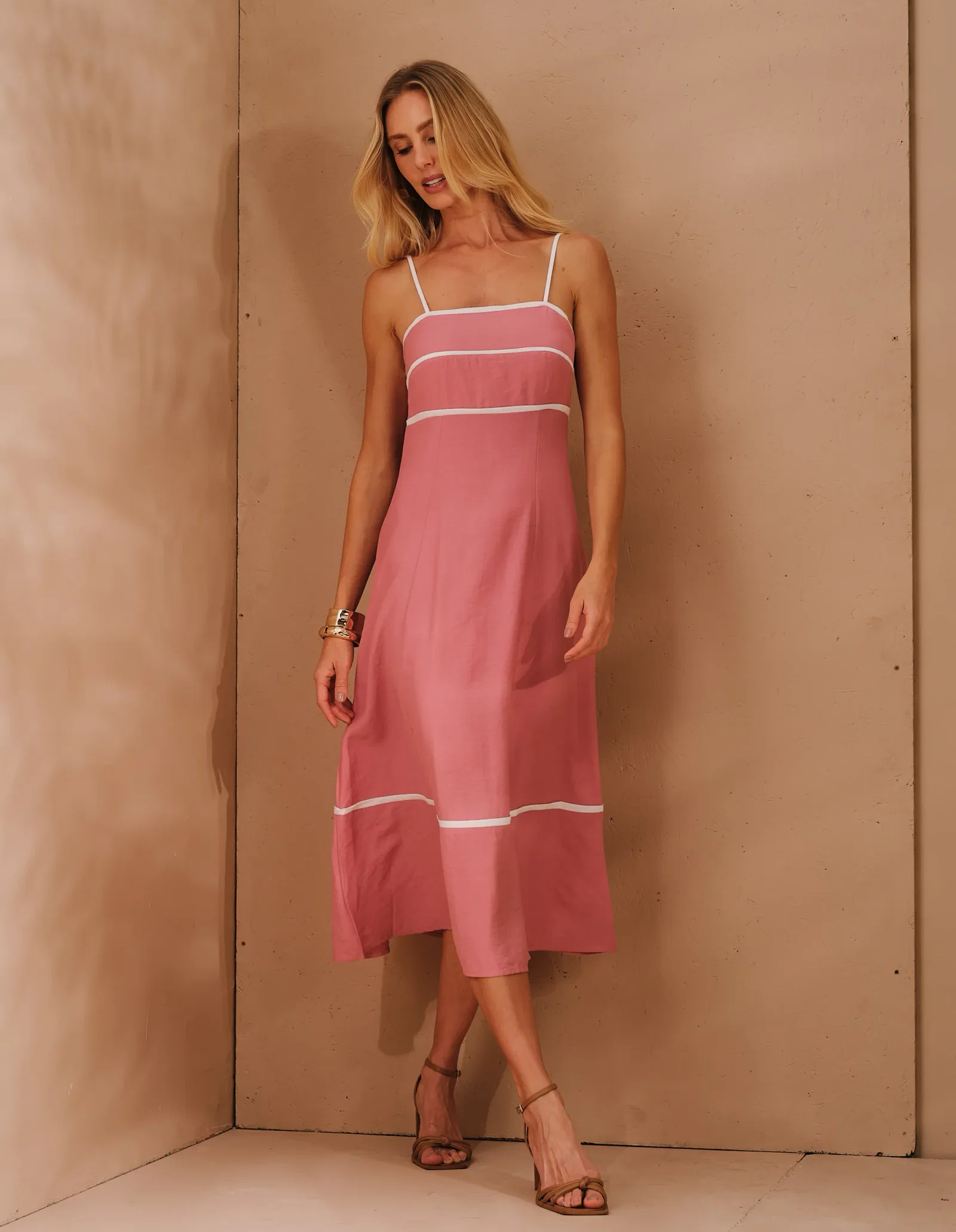 Vestido Midi Detalhe Vivos - Rosa