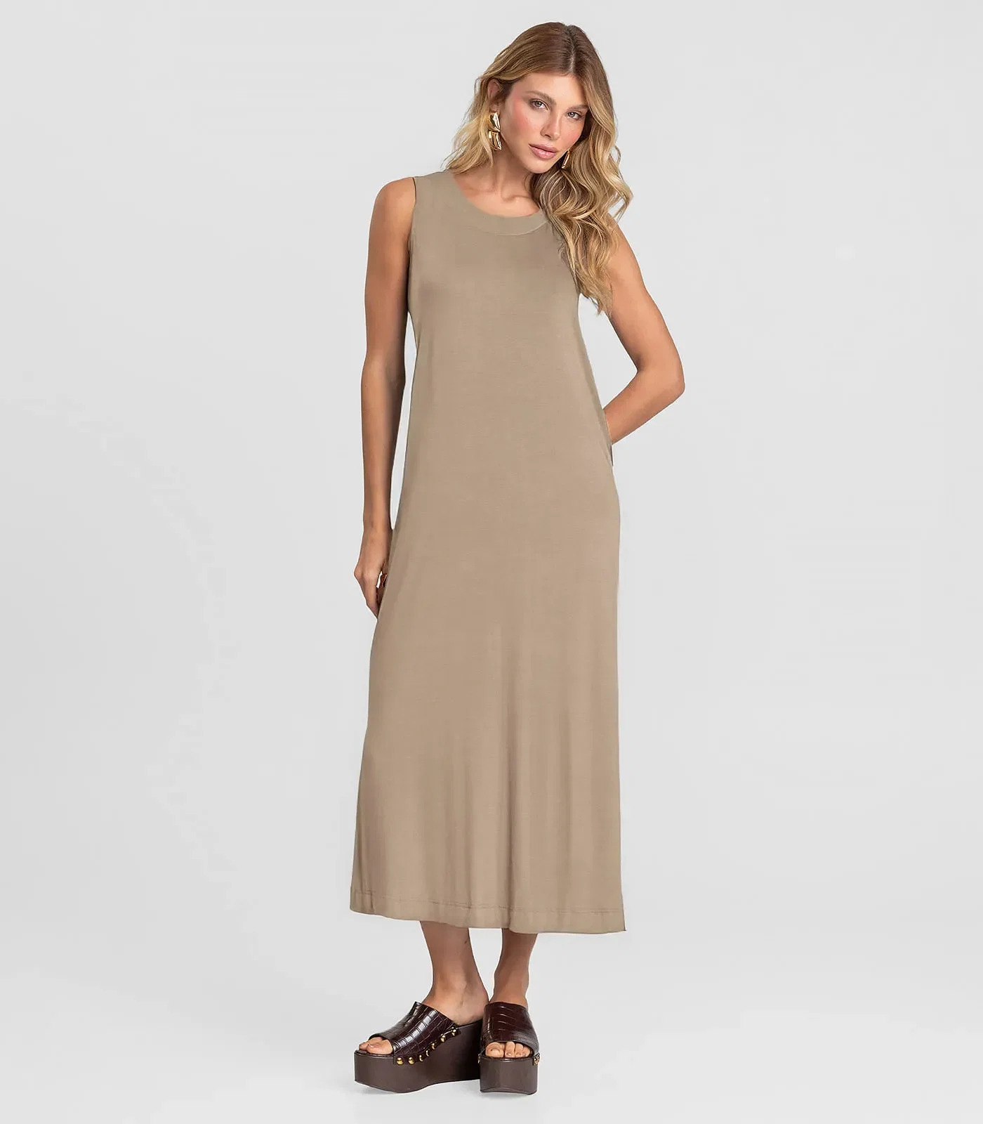 Vestido Midi Feminino em Malha Visco Dianna Marrom