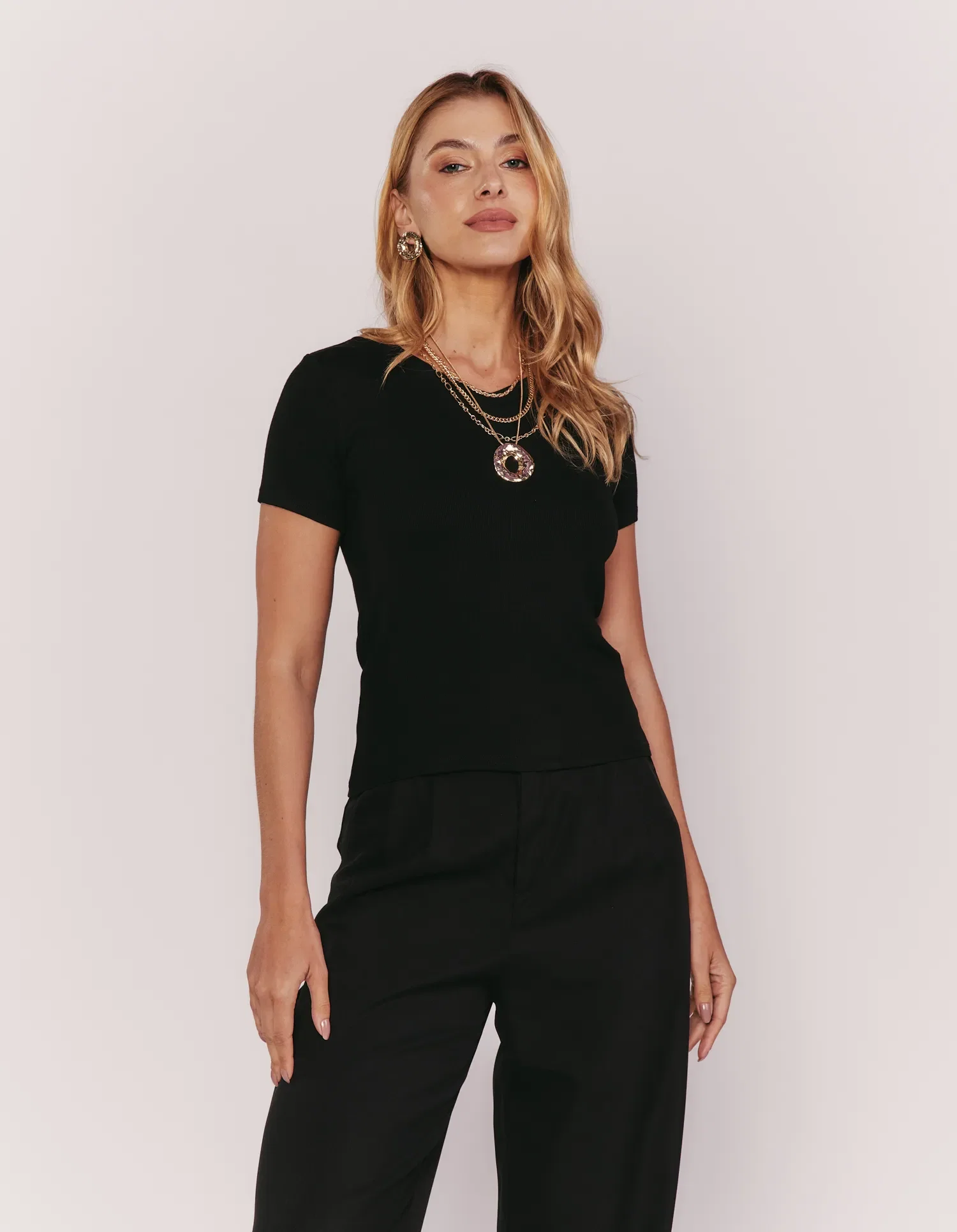Blusa Canelada Decote v - Preto — imagem 1