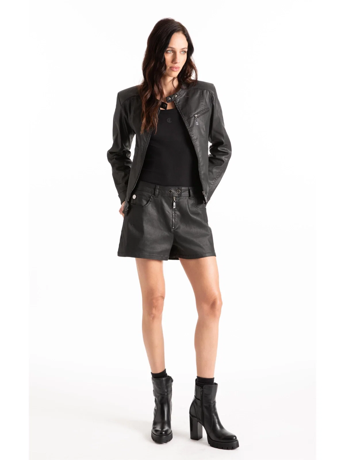 Leather Color (Evase) Recorte Preto