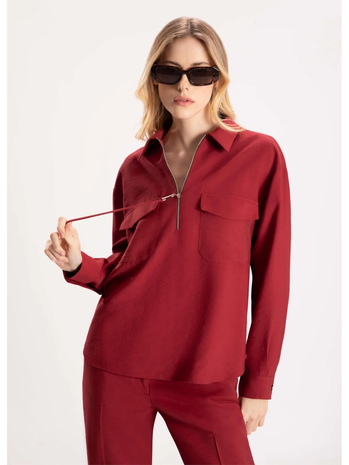 Camisa Visco Tecno Decote Ziper Vermelho — imagem 1