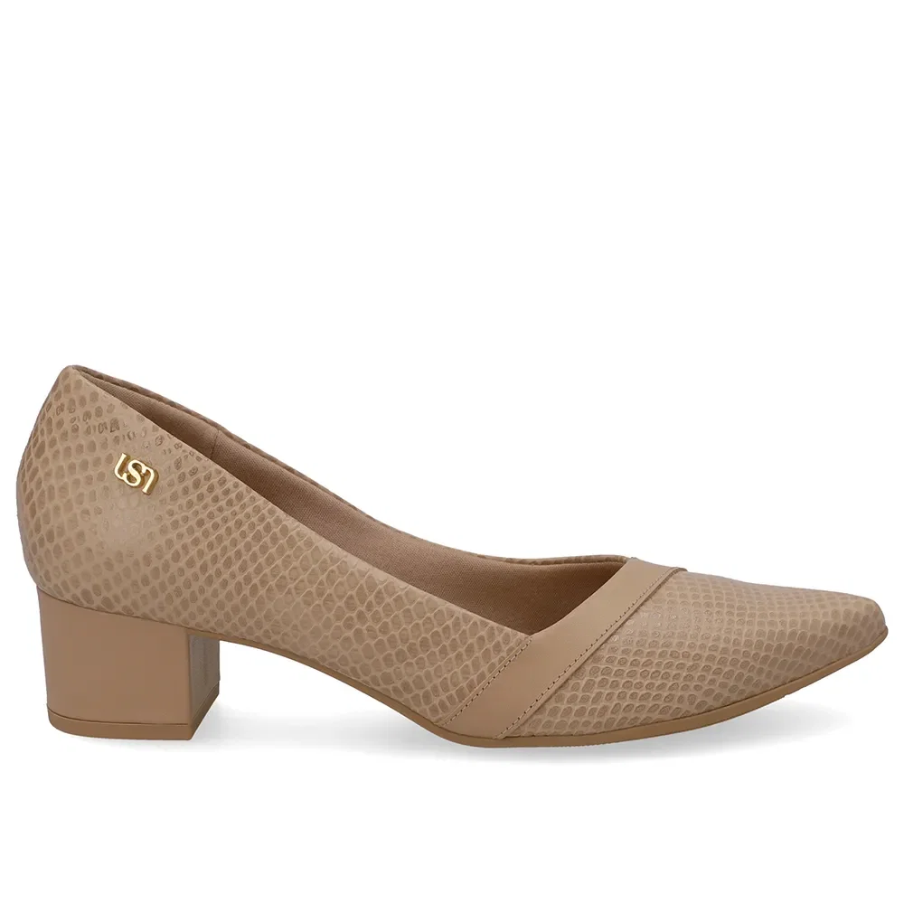 Scarpin Couro Bege Bico Fino — imagem 1
