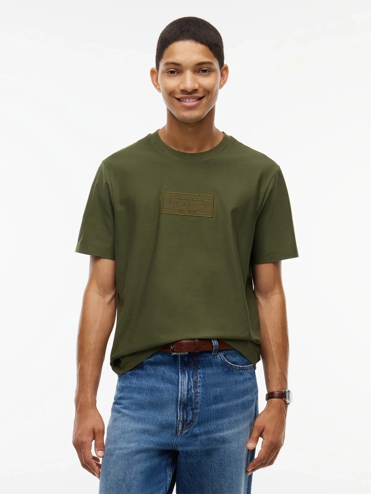 Camiseta com Estampa de Logo