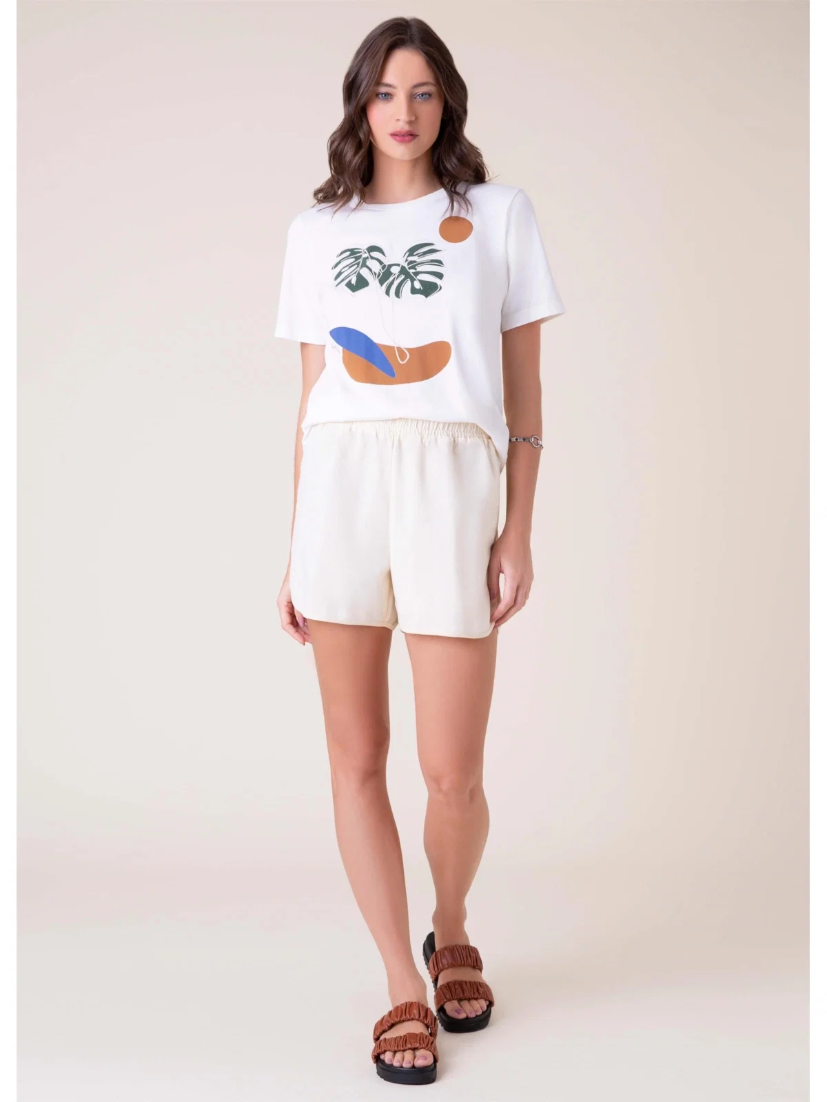 Short Linho Barra Redonda Natural — imagem 1