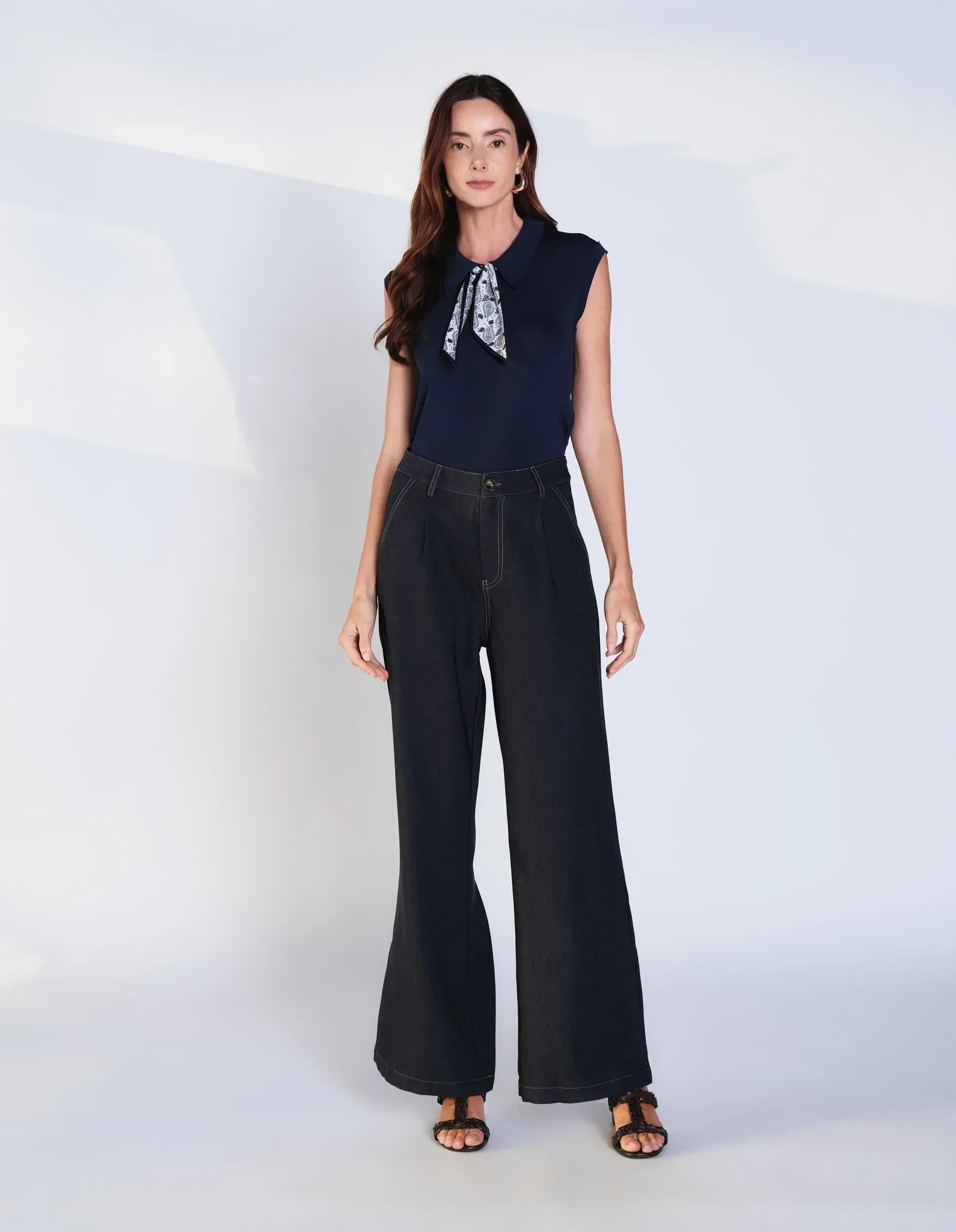 Calça Jeans Pantalona Pespontos - Preto — imagem 1