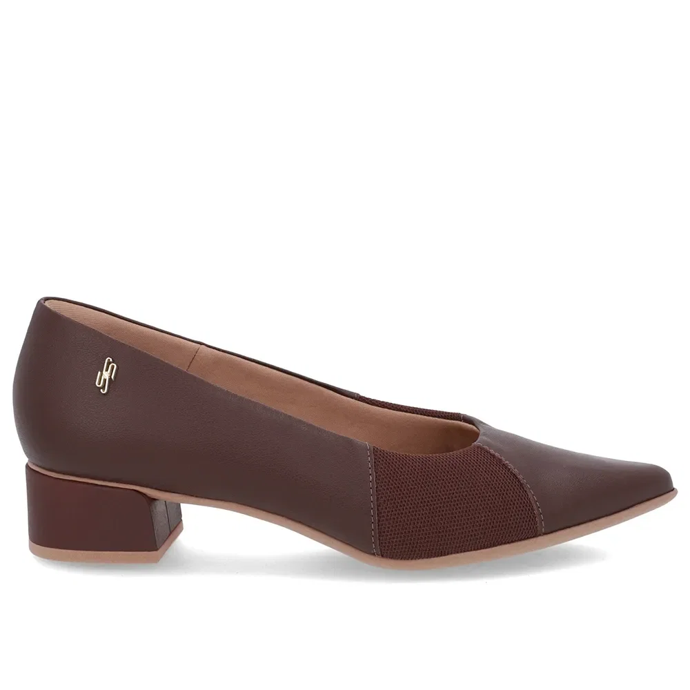 Scarpin Marrom Pinhão Couro Bico Fino Lateral Tecido — imagem 1