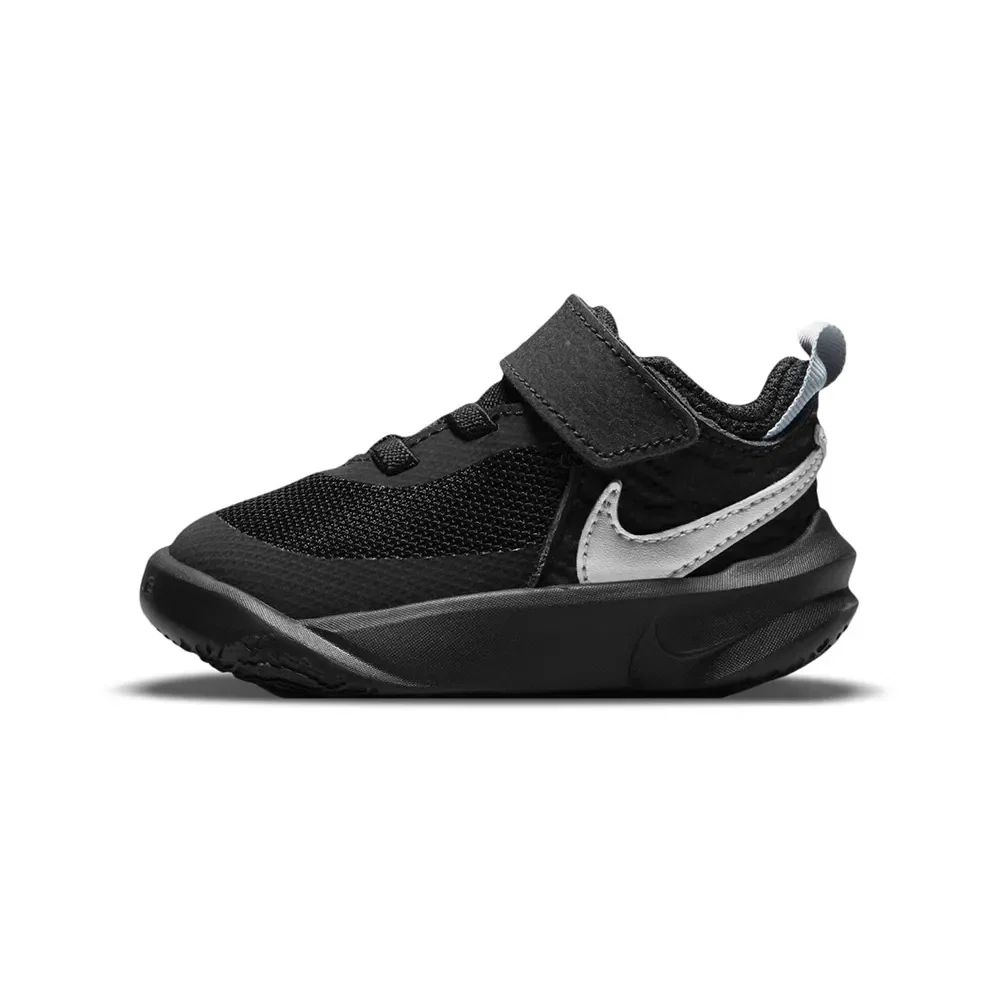 Tênis Nike Team Hustle D 10 TD Infantil