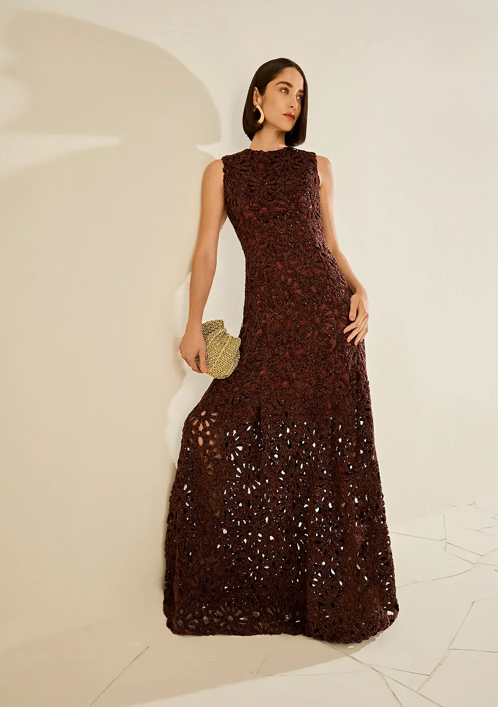 Vestido Solto Decote Careca Sem Manga Longo Marrom