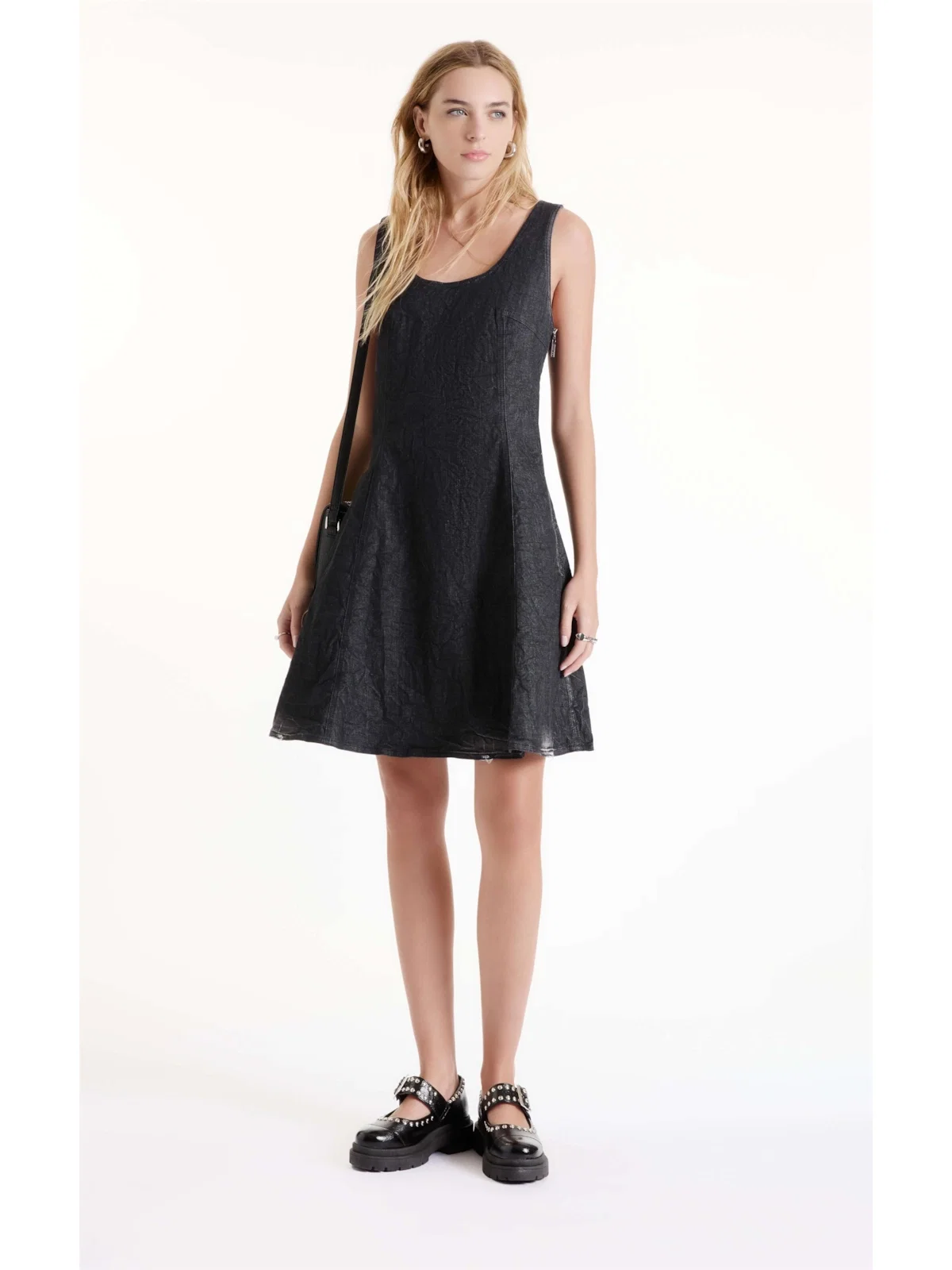 Vestido Ocean Elastic Ilhós Lav.Black