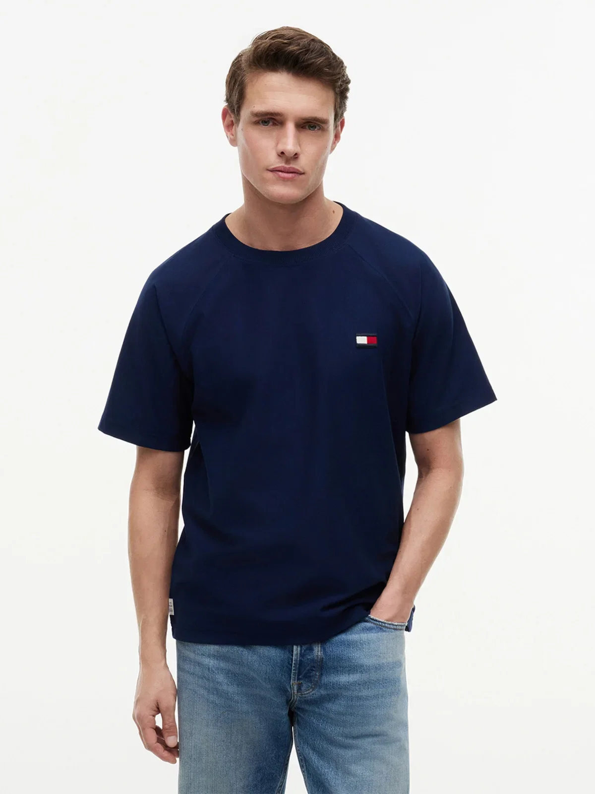 Camiseta Estampa Bandeira no Peito — imagem 1