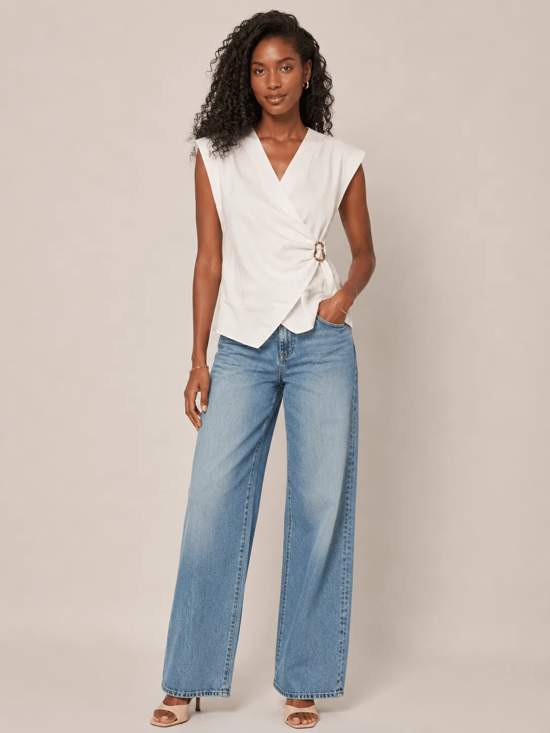 Blusa Tricot Transpassada Com Fivela - Branco