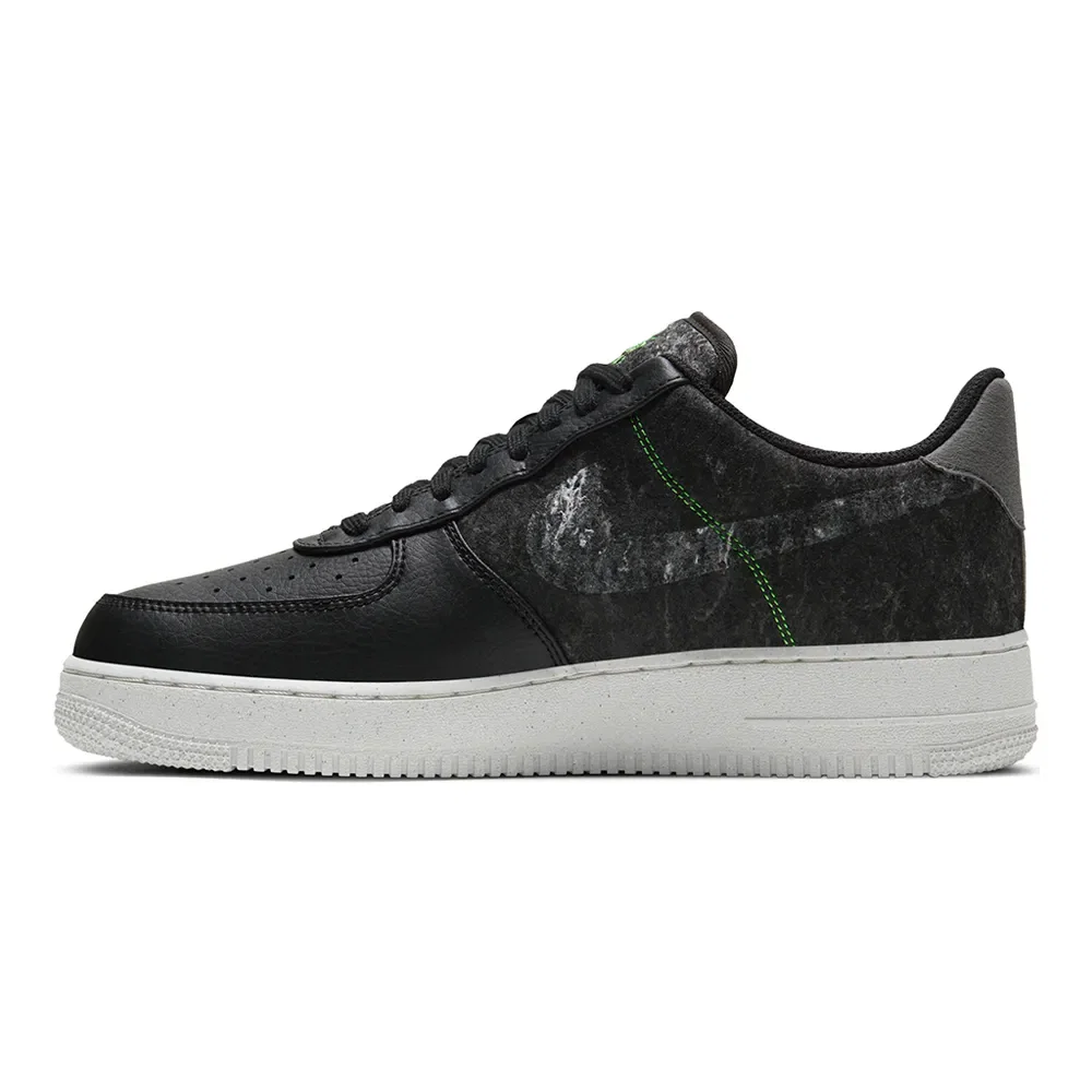 Tênis Nike Air Force 1 07 Lv8 M2Z2 Masculino