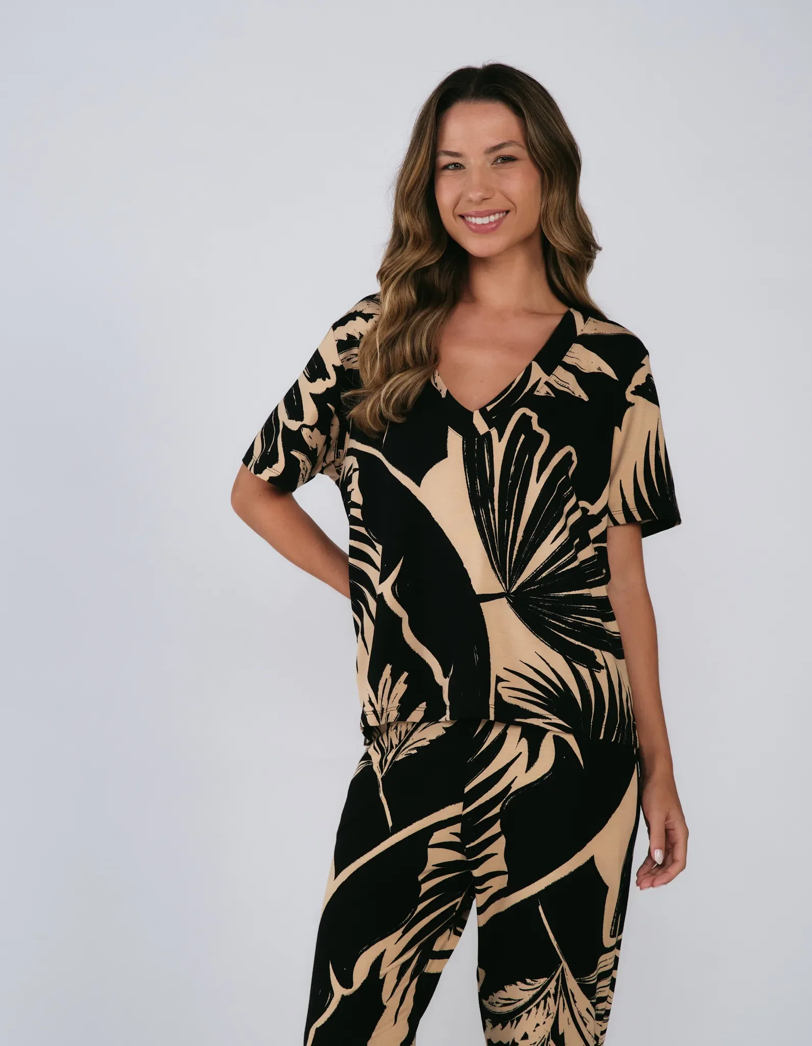 Blusa Estampada Folhagem Dupla - Areia