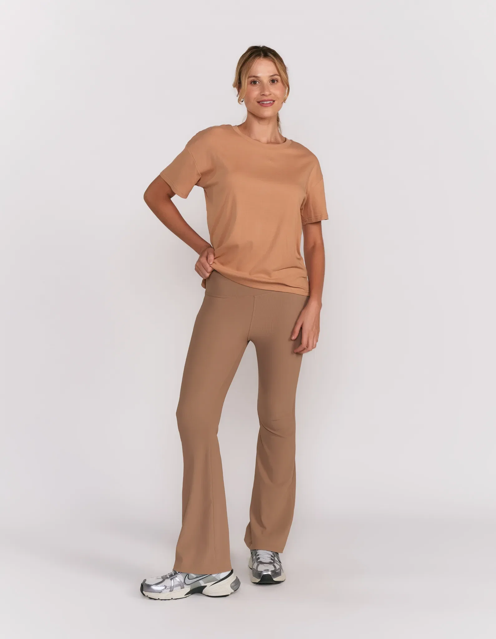Calça Flare Cós Largo - Caqui