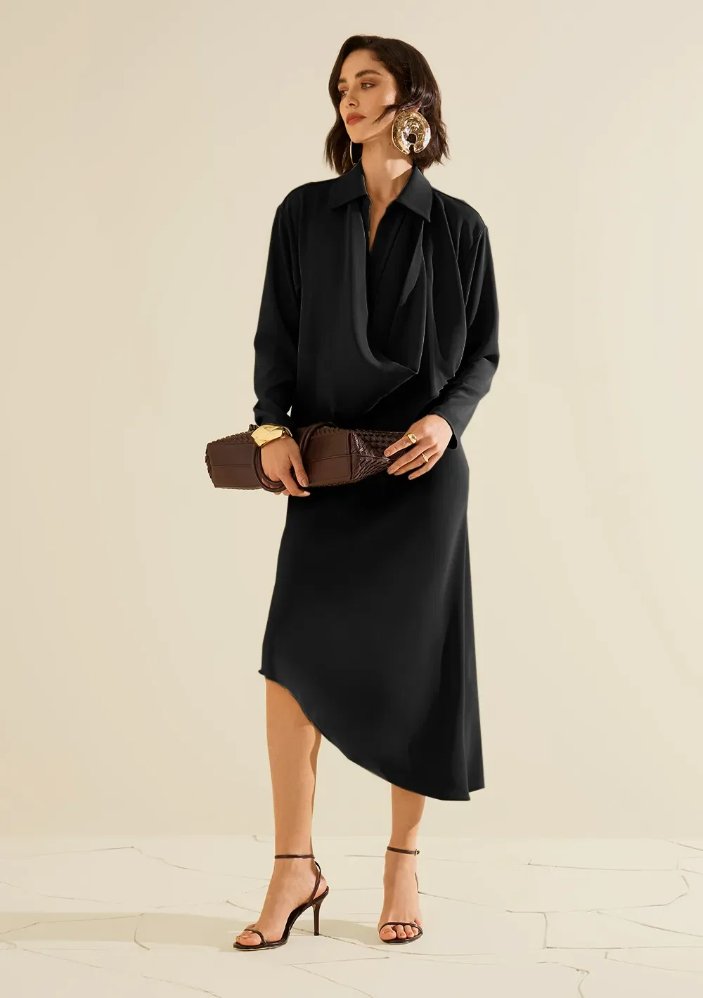 Vestido Morena Rosa Solto Decote V Manga Longa Midi Preto