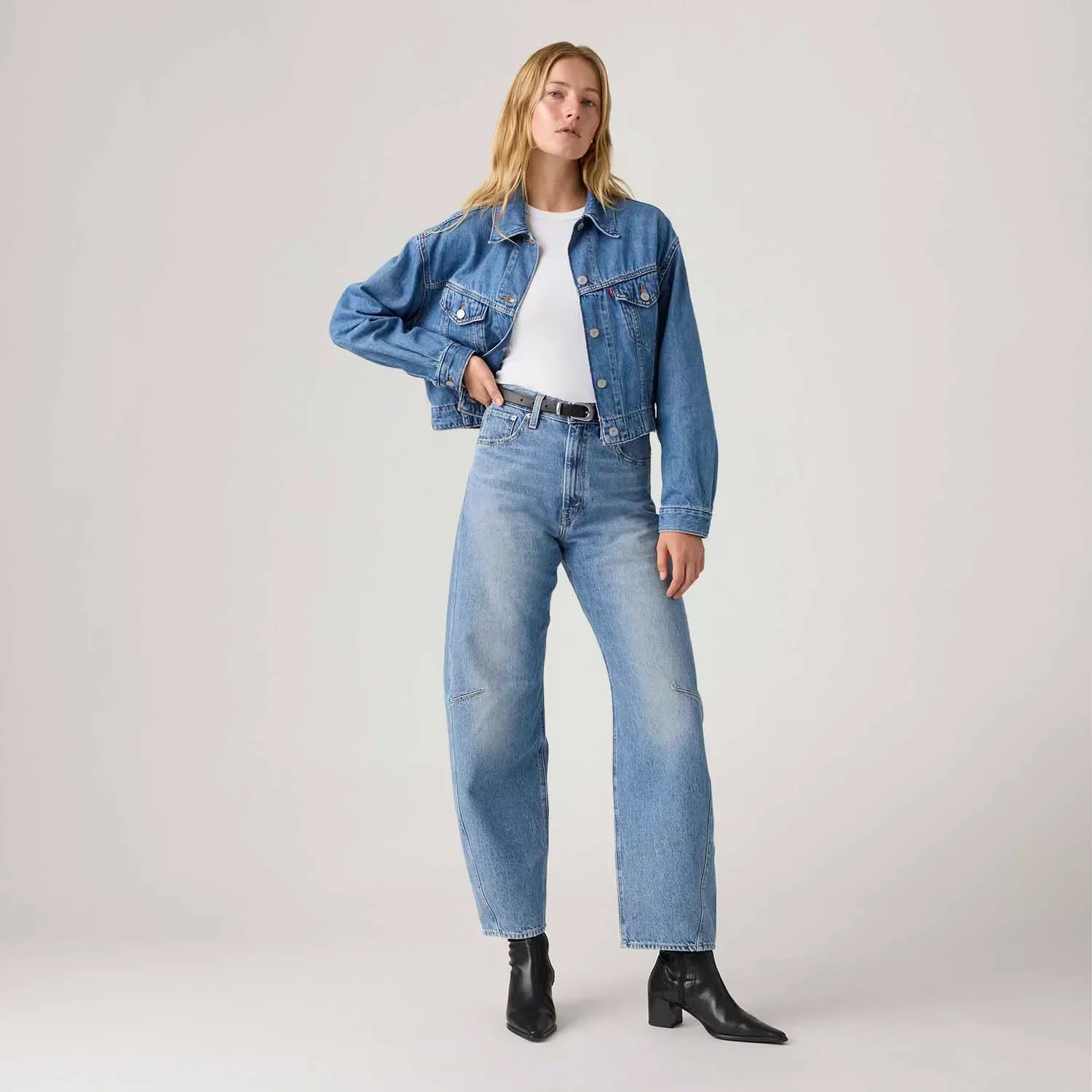 Calça Jeans Levi's® Cinch Barrel Lavagem Clara — imagem 1