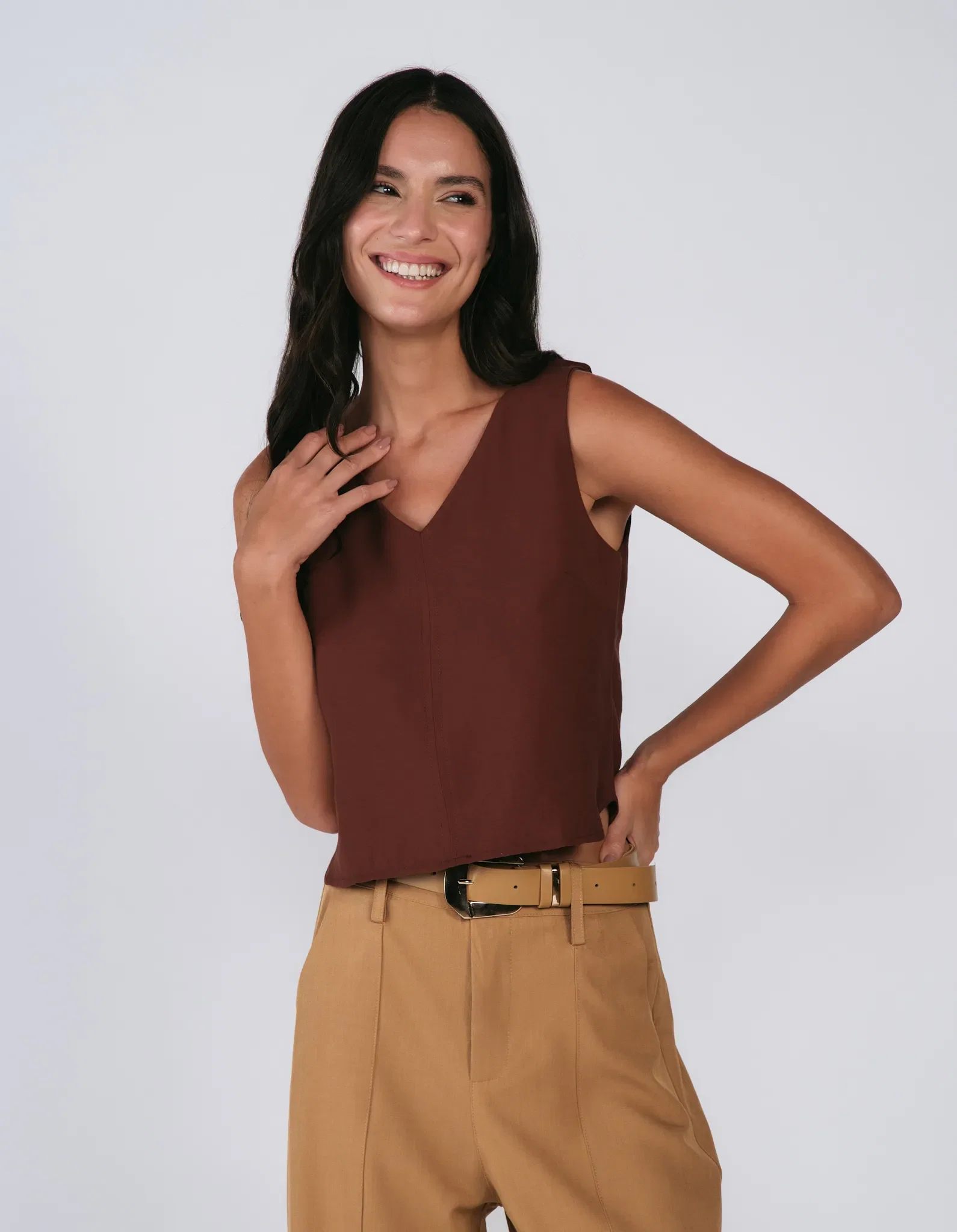 Blusa Alfaiataria Decote - Marrom