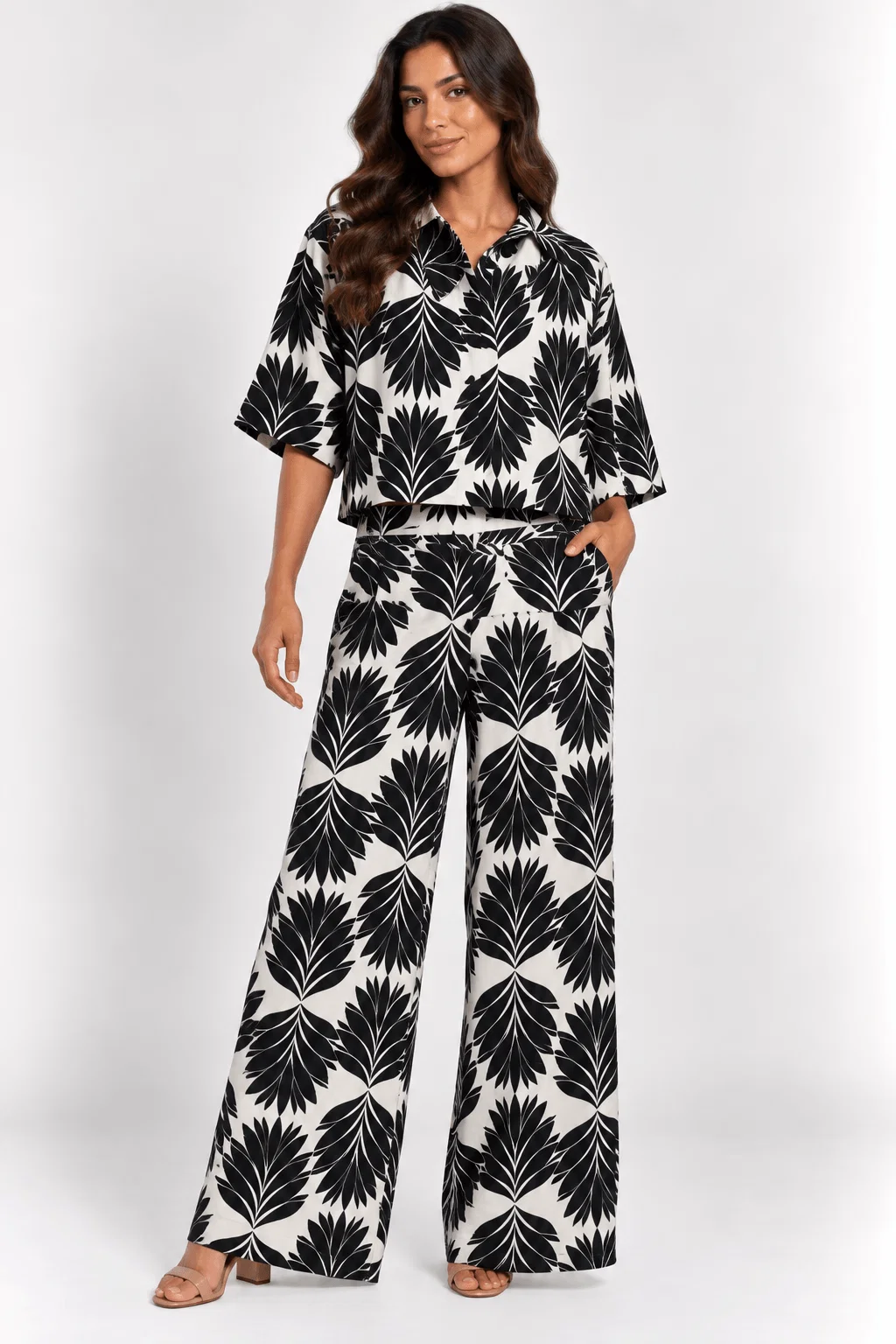 Camisa Manga Curta Estampada Folhagem - Preto — imagem 1