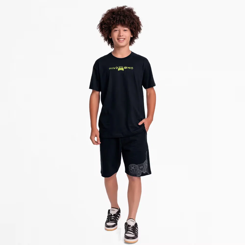 Conjunto camiseta game e bermuda em moletinho